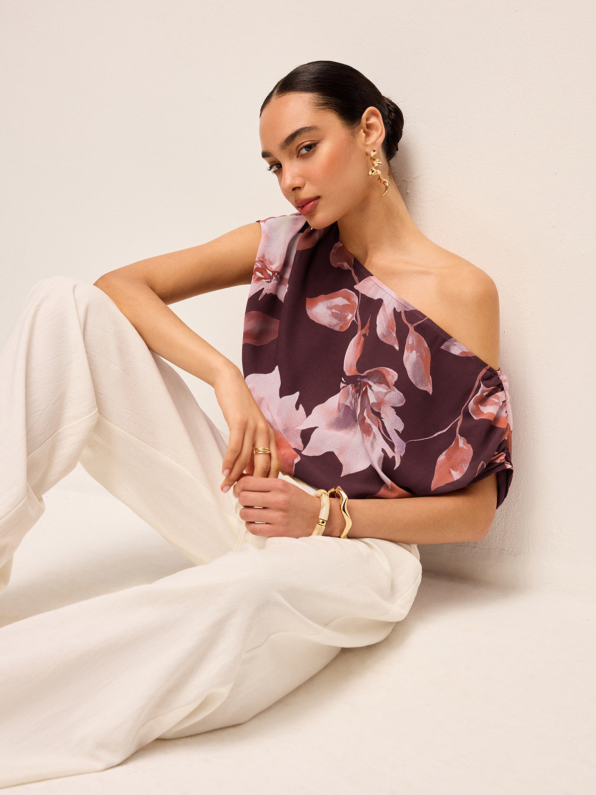One-Shoulder Floral Belted Blouse-Chicvia