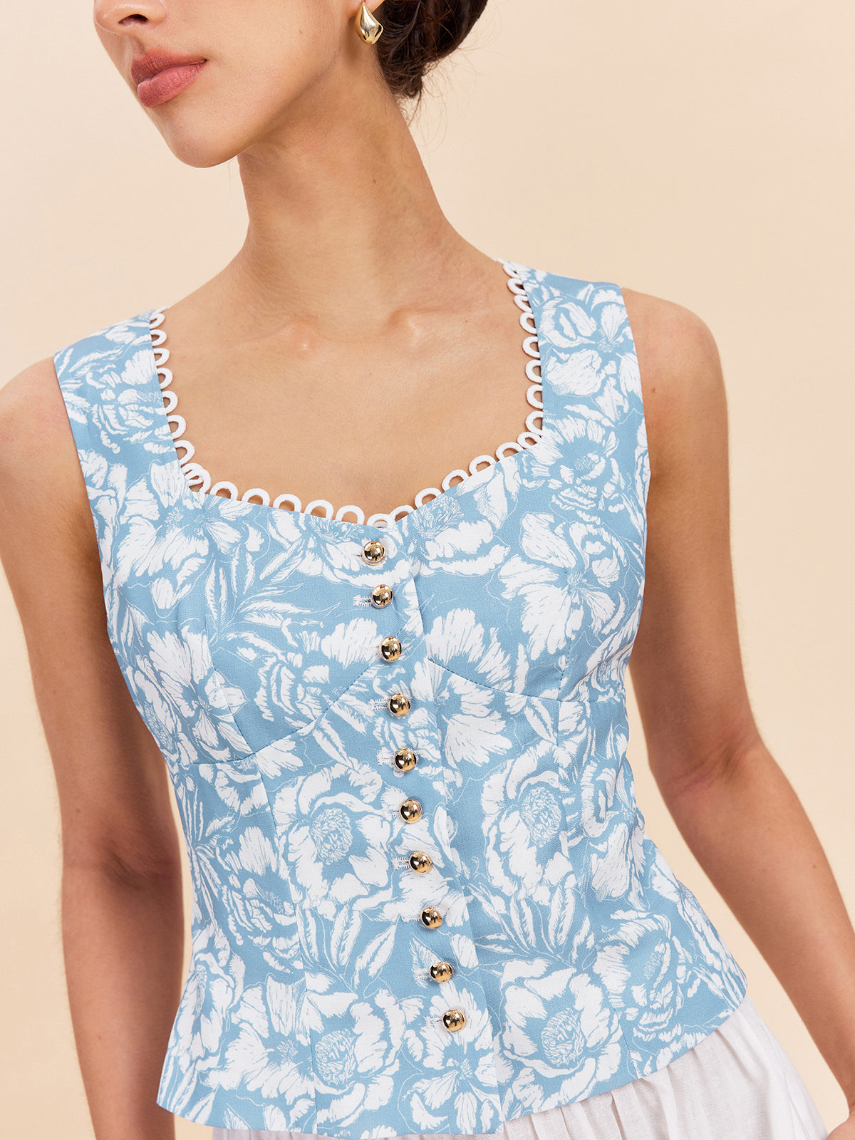 Floral Print Button-Front Top-Chicvia