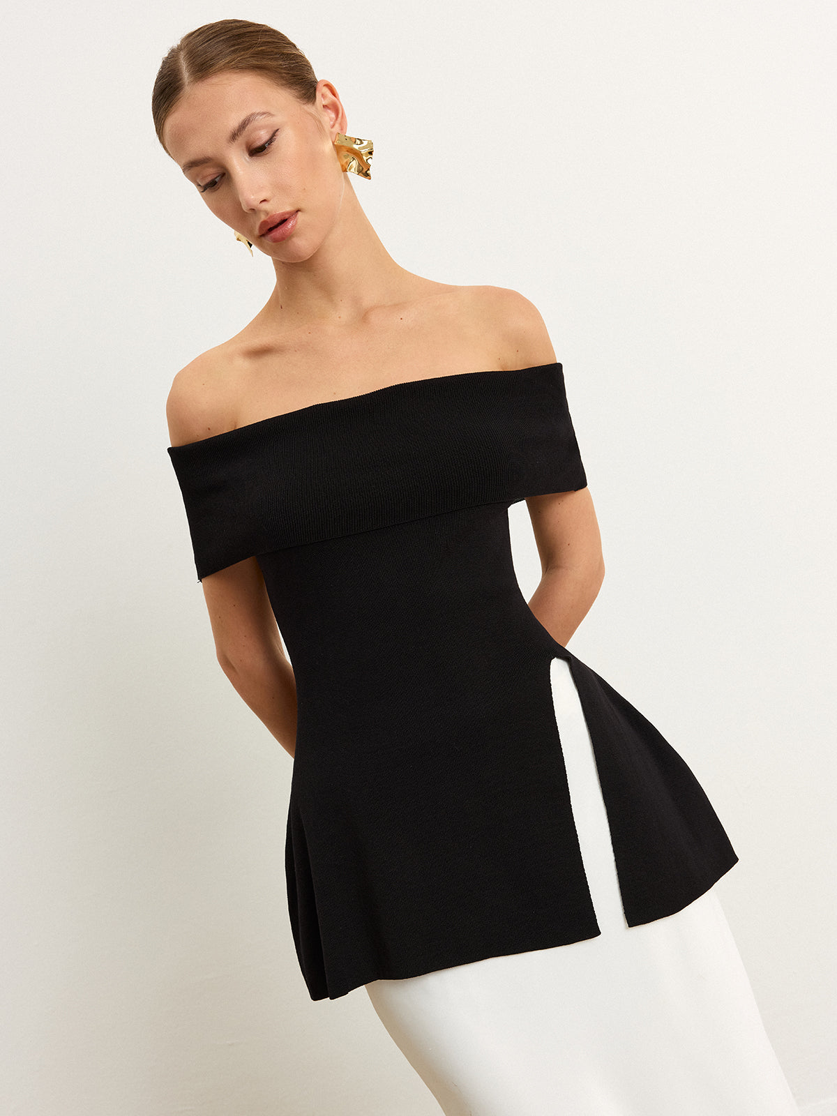 Off-Shoulder Knit Top with Slit-Chicvia