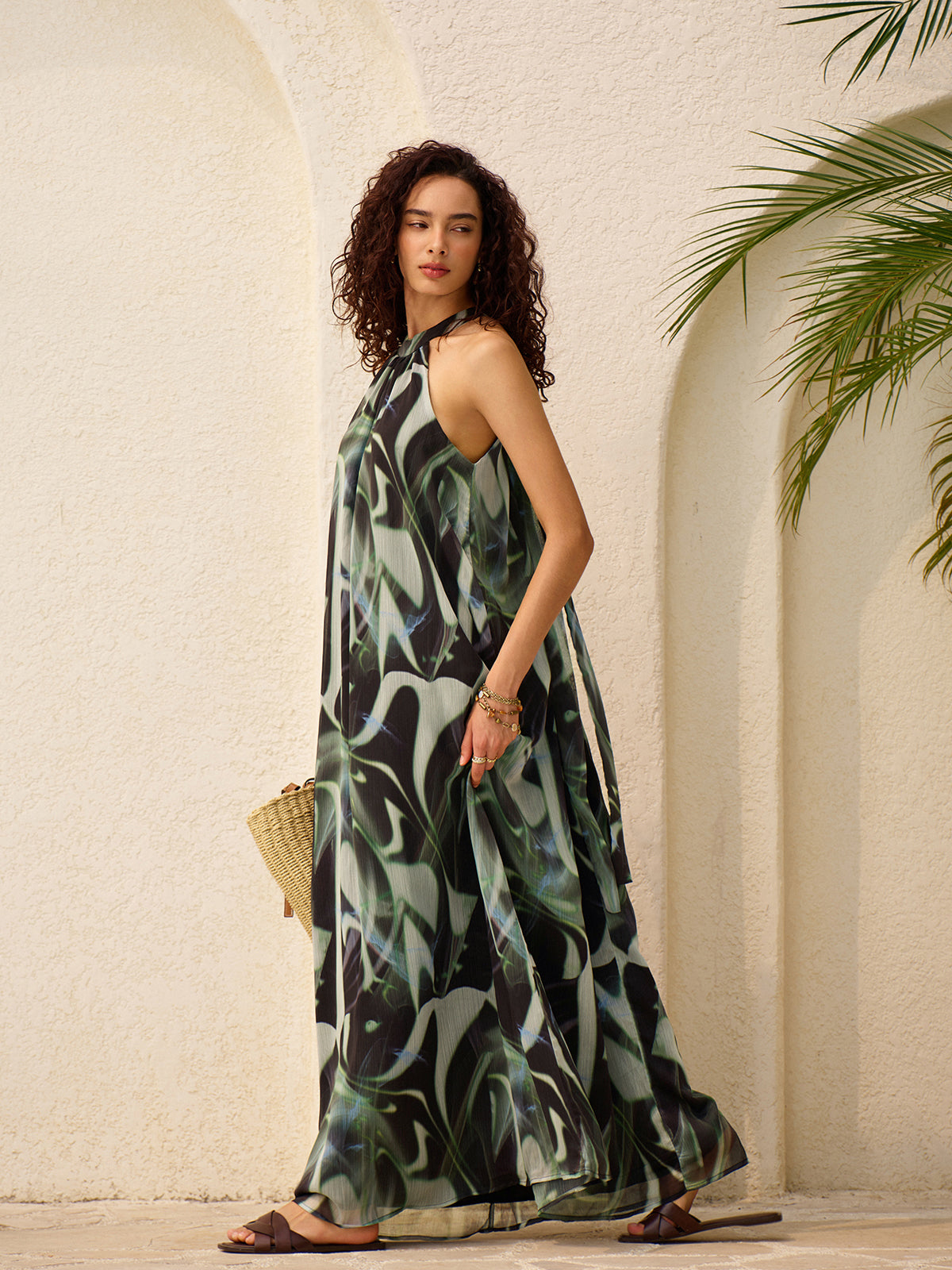 Flowy Abstract Halter Dress-Chicvia