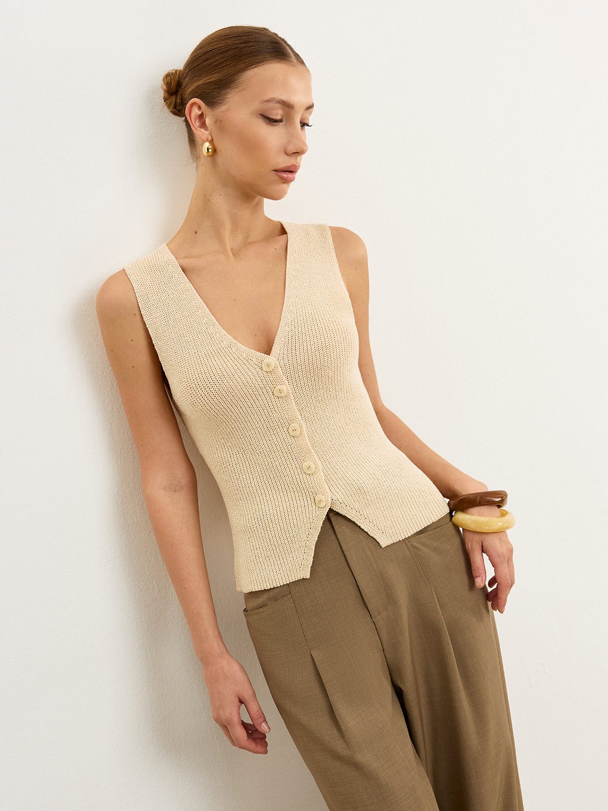 Knit Button-Front Vest-Chicvia
