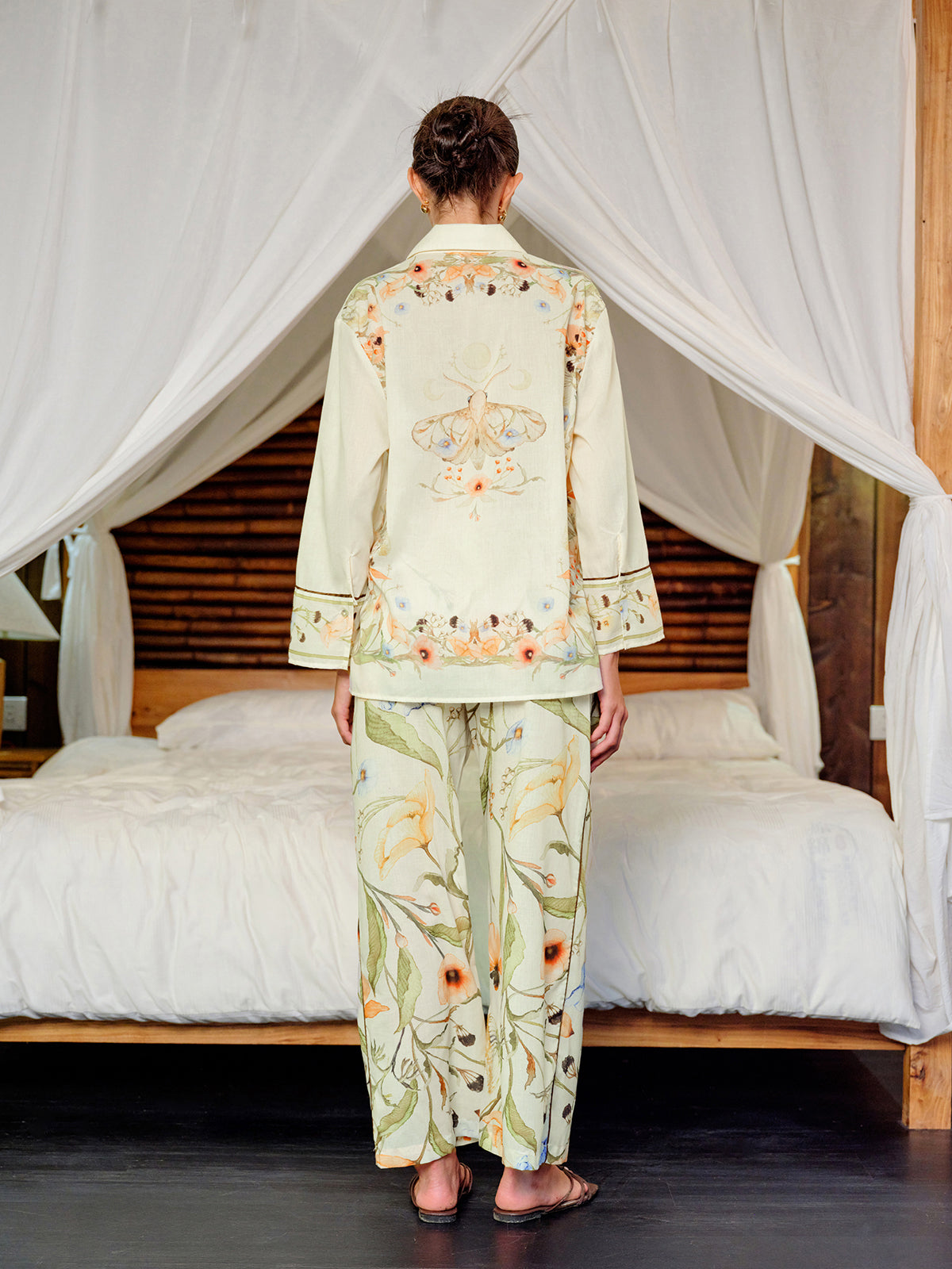 Elastic Waist Mid-Waist Floral Pants-Chicvia