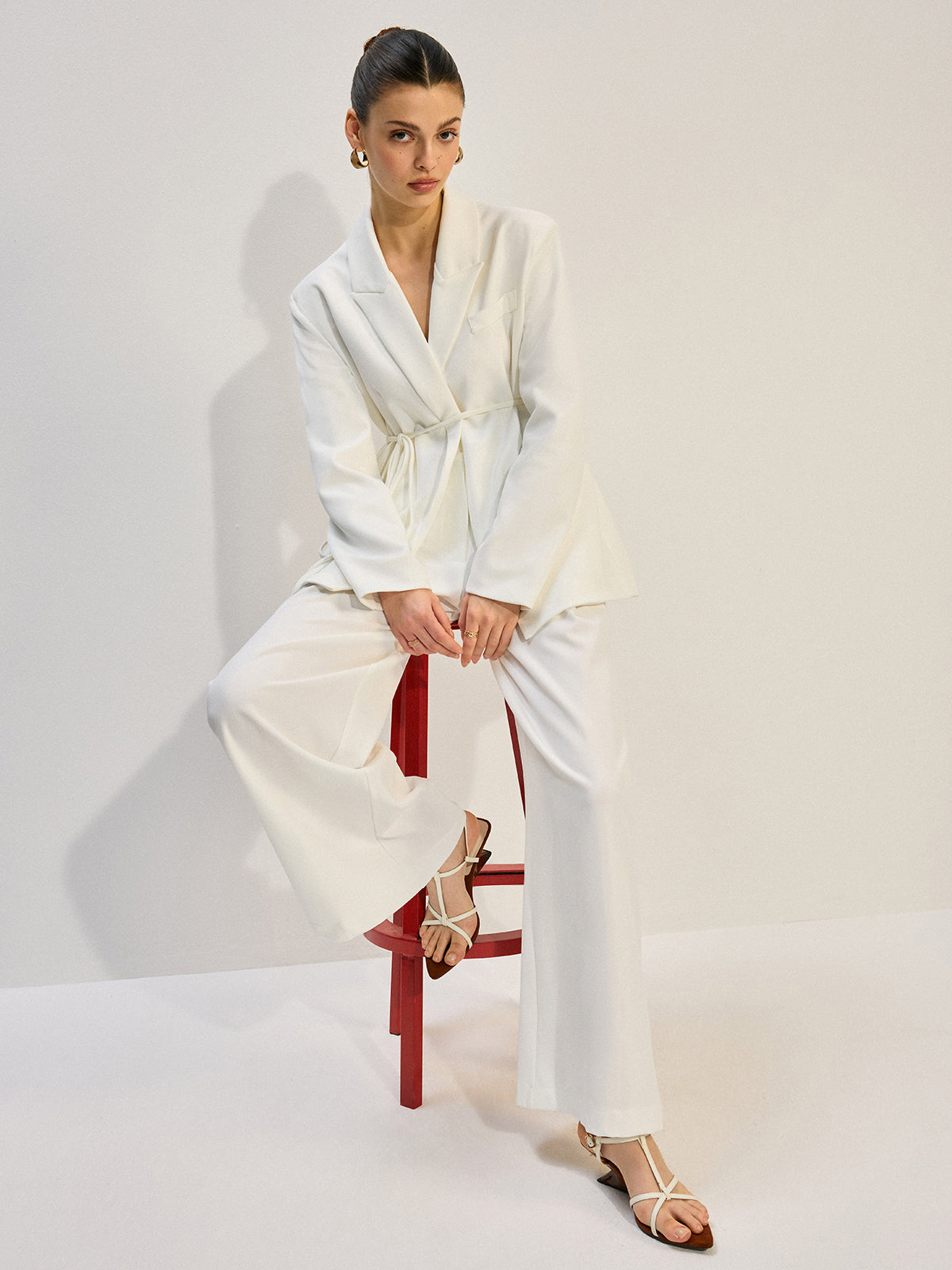 Oversized Belted Blazer-Chicvia