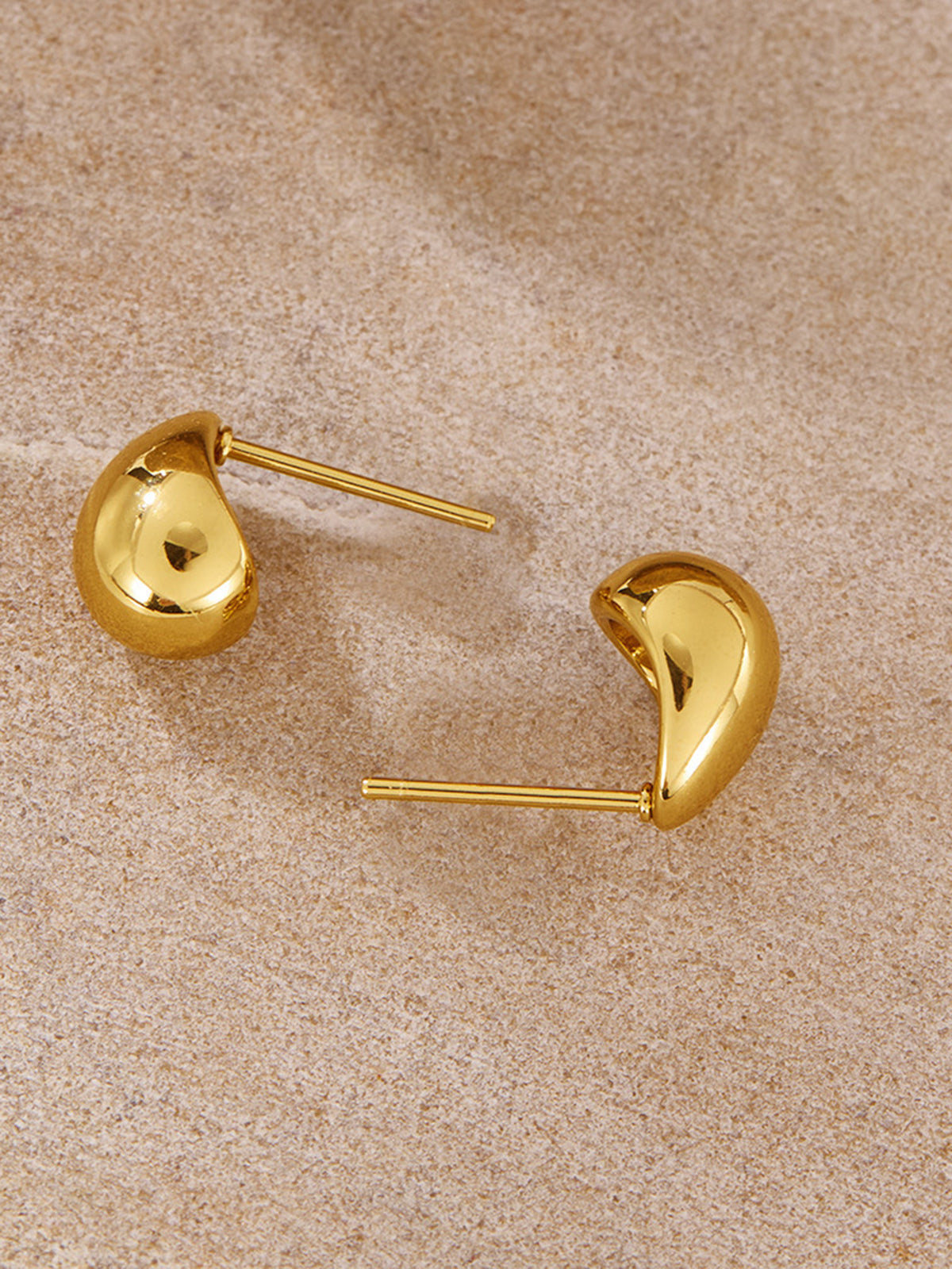 Minimalist Teardrop Stud Earrings-Chicvia