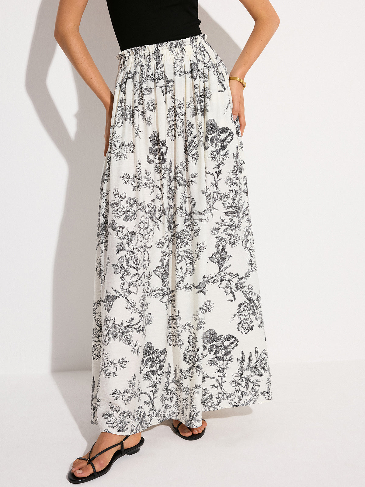 Pocketed Floral Print Maxi Skirt-Chicvia