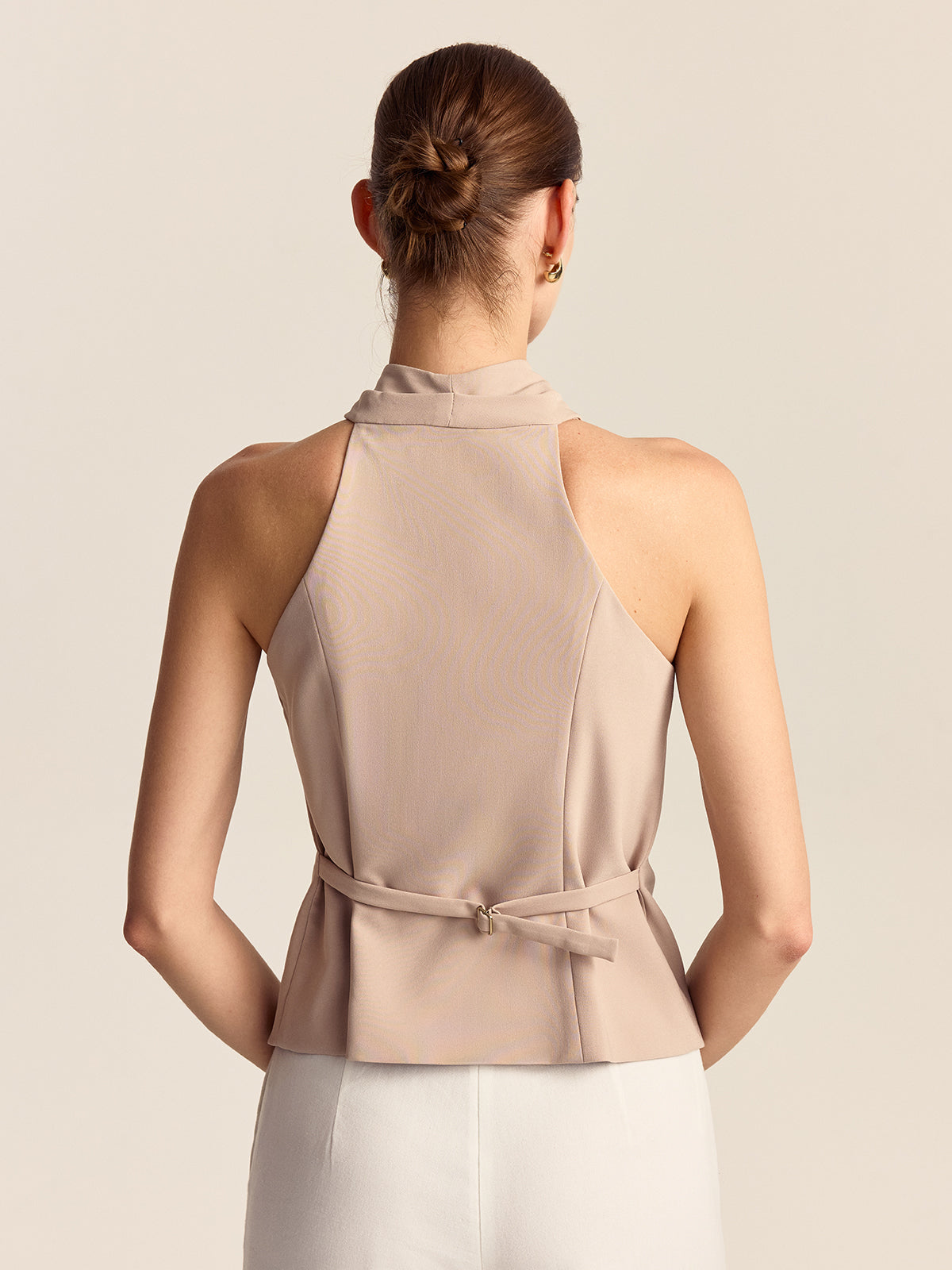 Cross-Front Halter Top-Chicvia