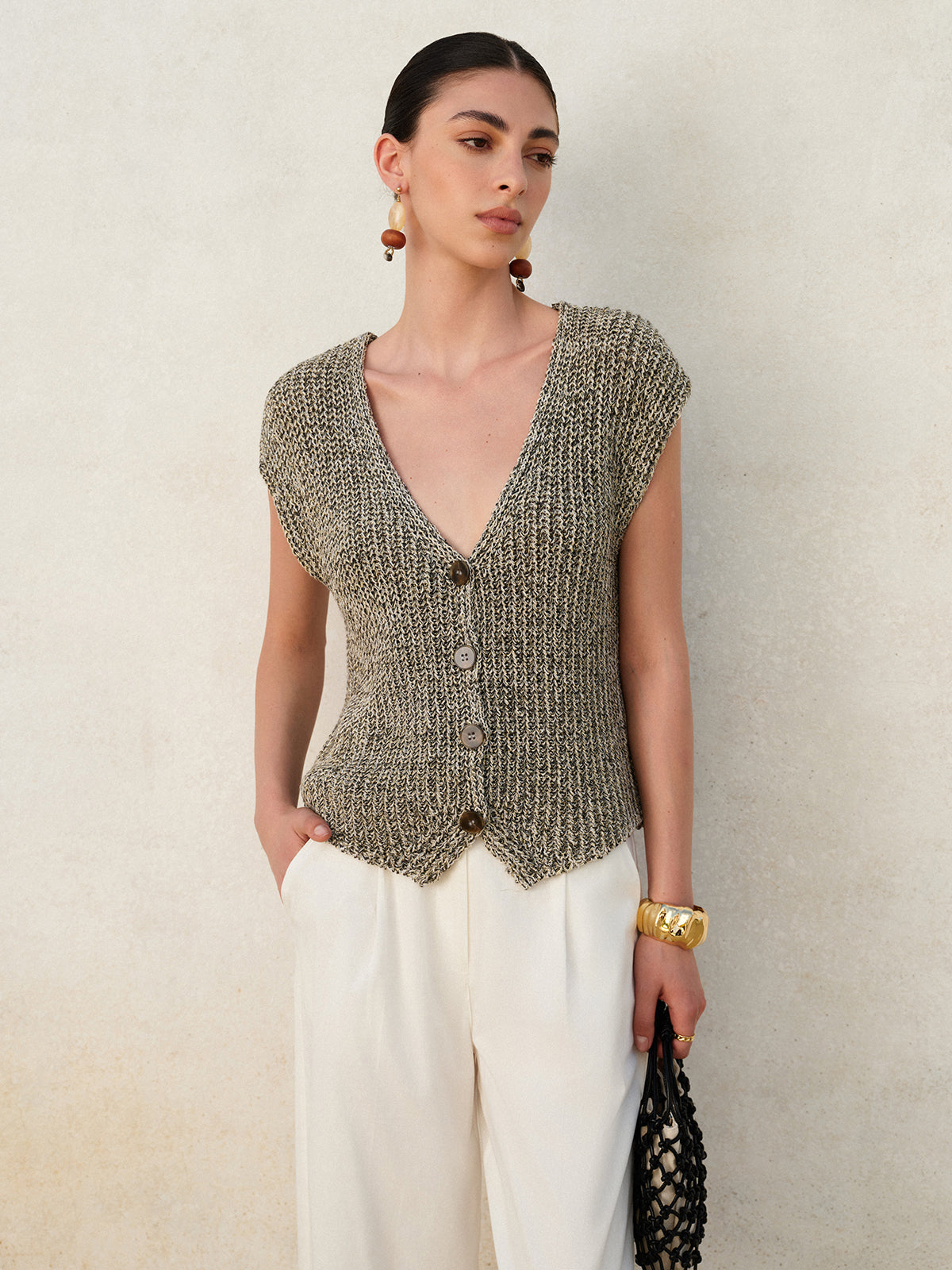 Knit Button-Down Vest-Chicvia