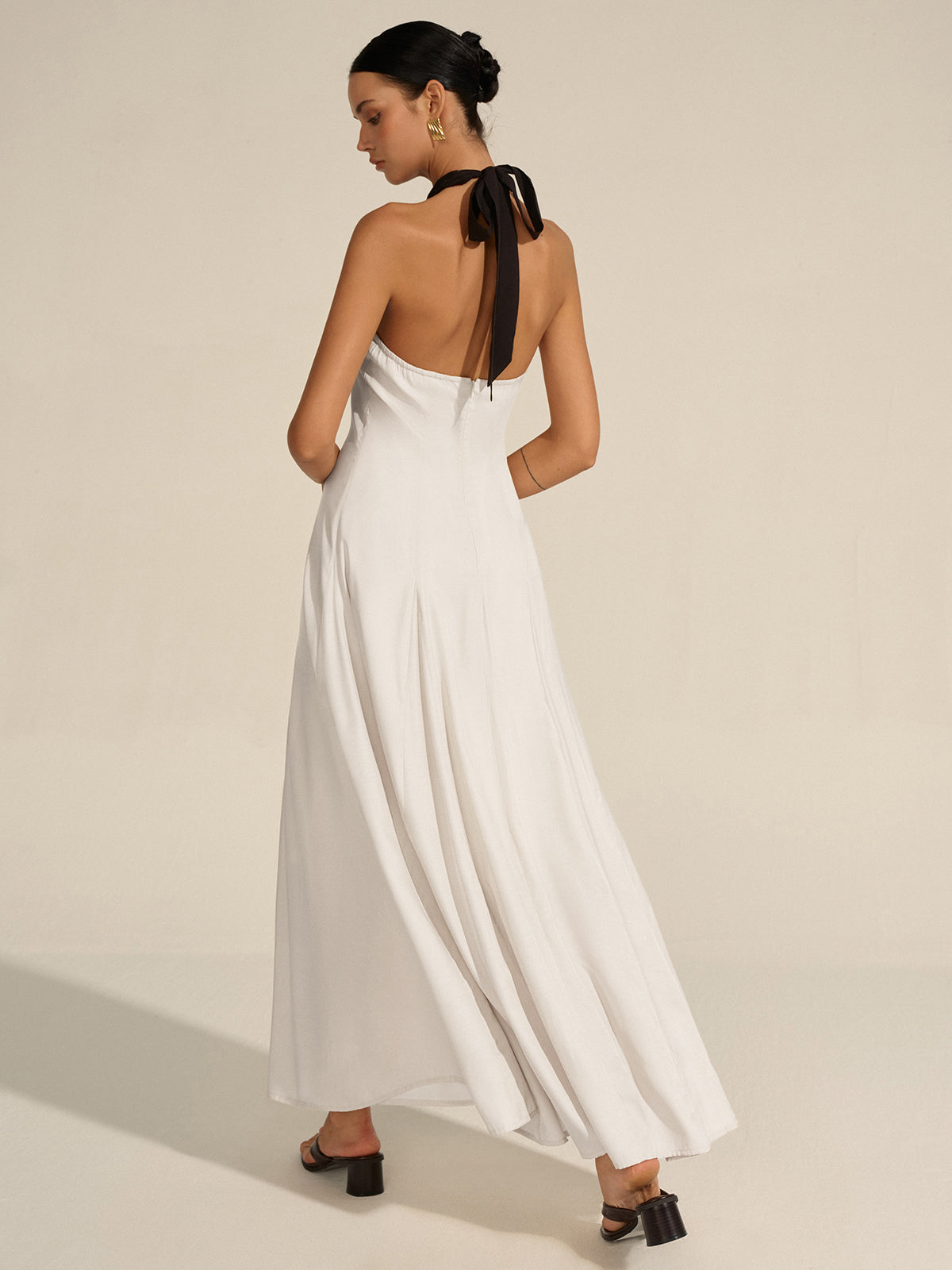 Halter Neck Cut-Out Maxi Dress-Chicvia