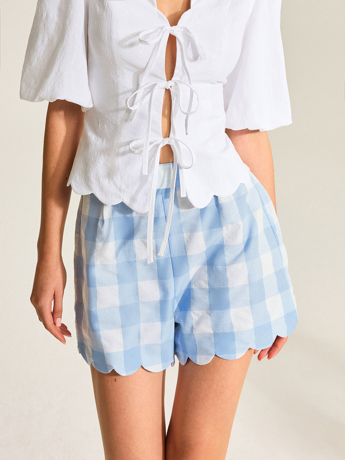 Gingham Scallop Hem Shorts-Chicvia