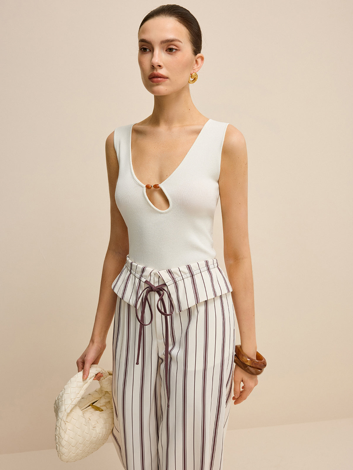 Cut-Out Tank Top-Chicvia