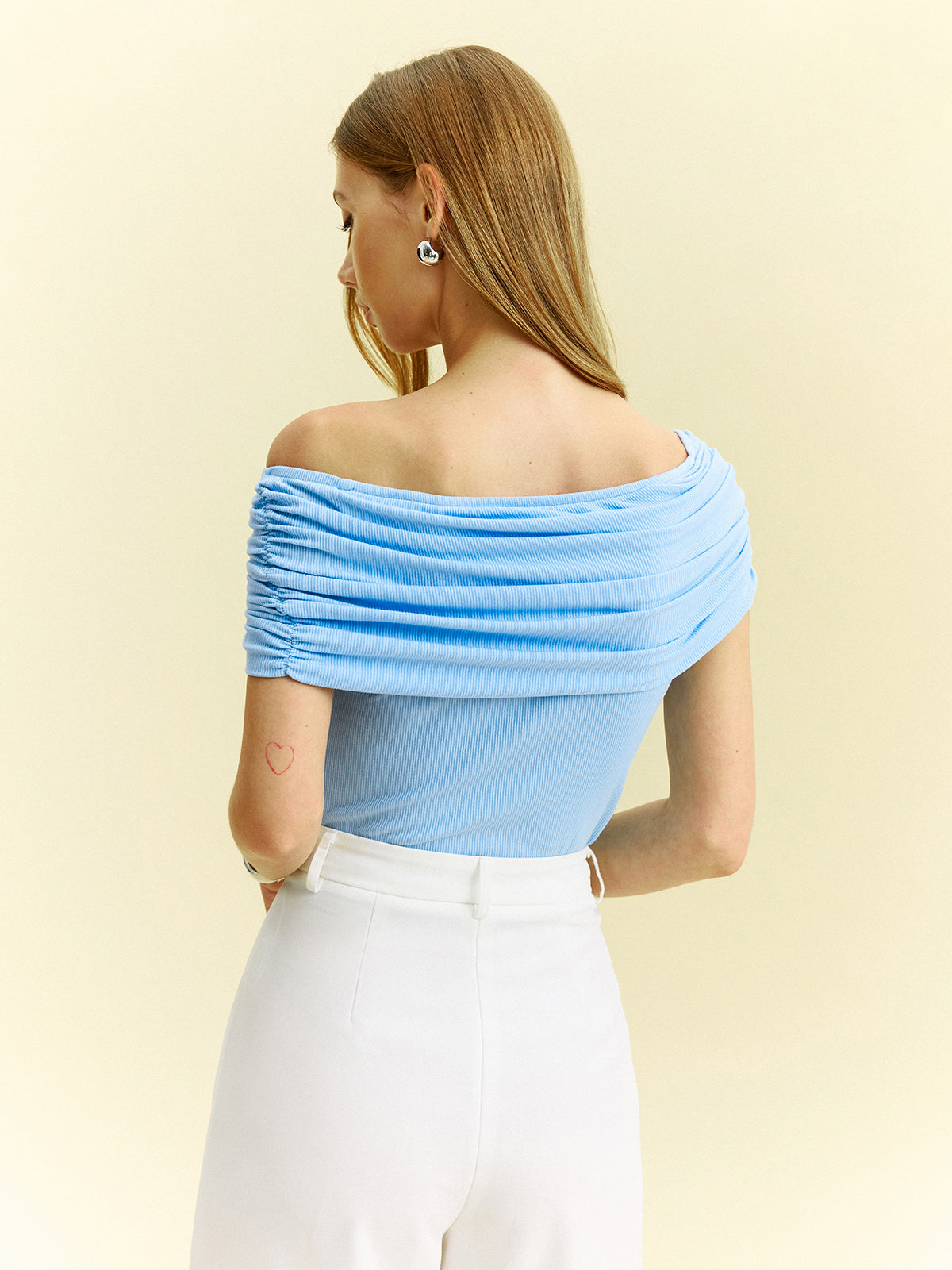 Off-Shoulder Top with Ring Detail-Chicvia