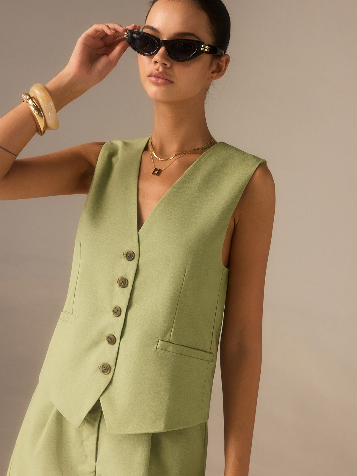 Linen & Cotton Buttoned Vest-Chicvia