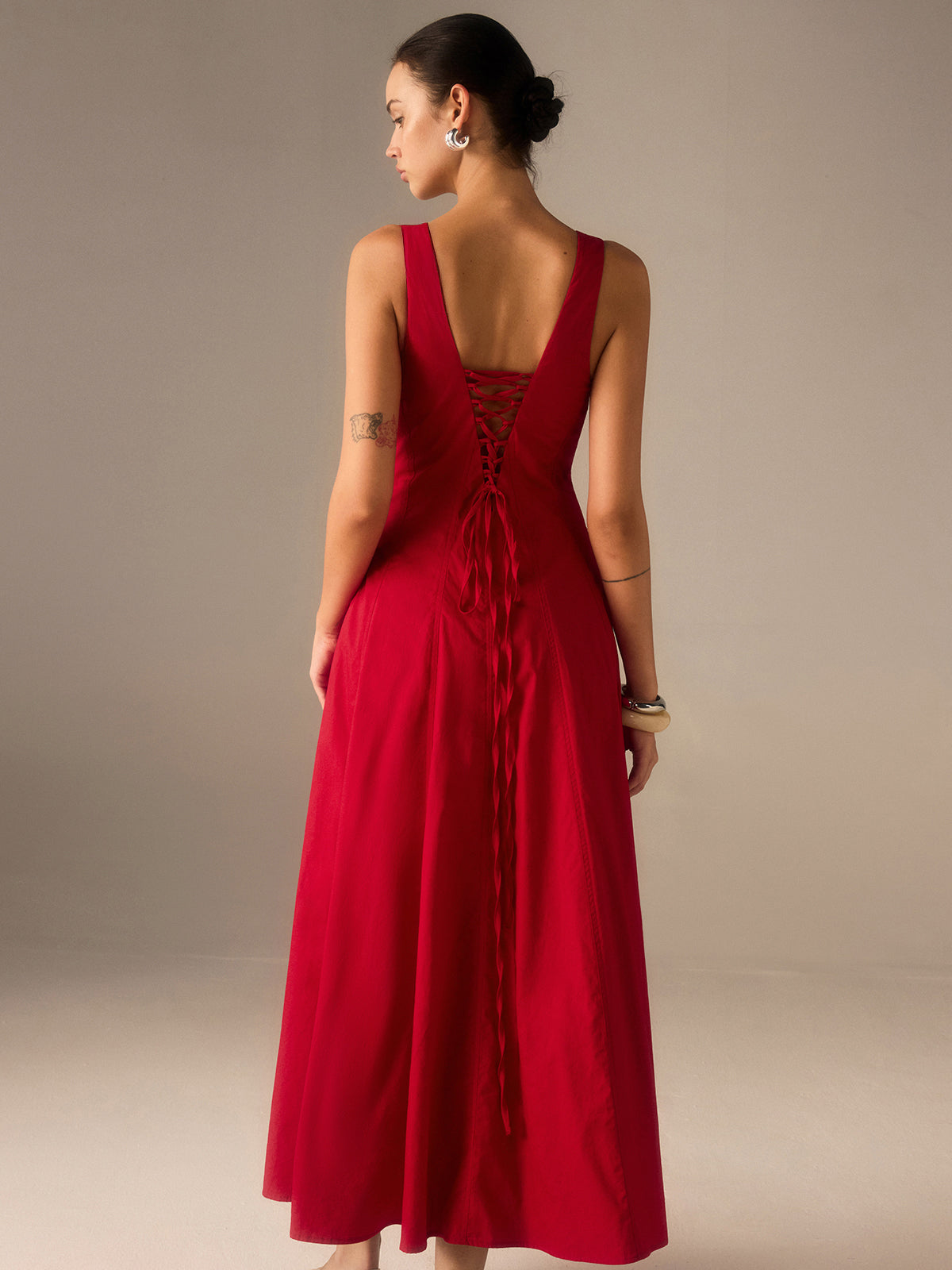 Cotton Maxi Dress with Lace-Up Back-Chicvia