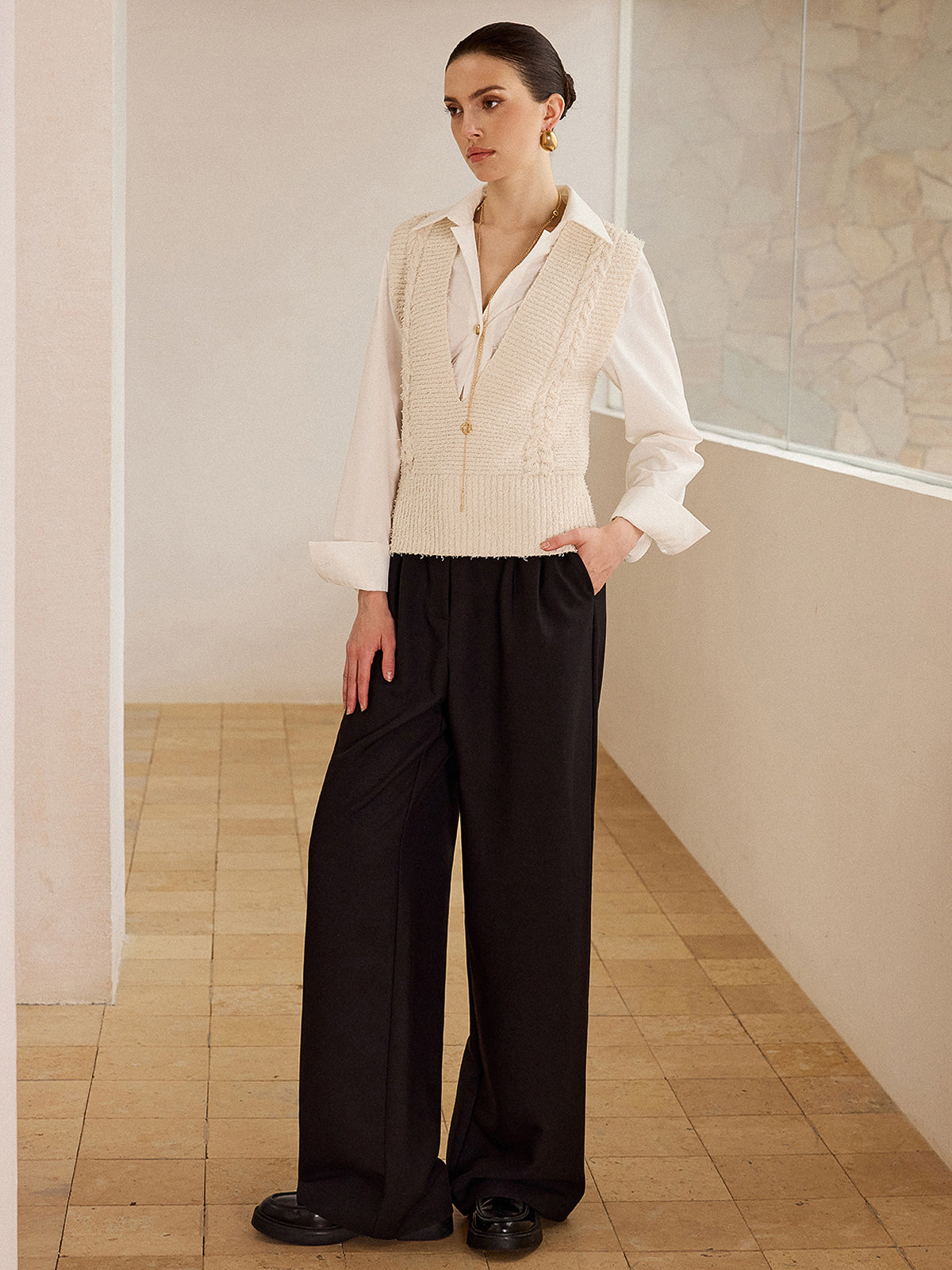 Cable Knit V-Neck Vest-Chicvia