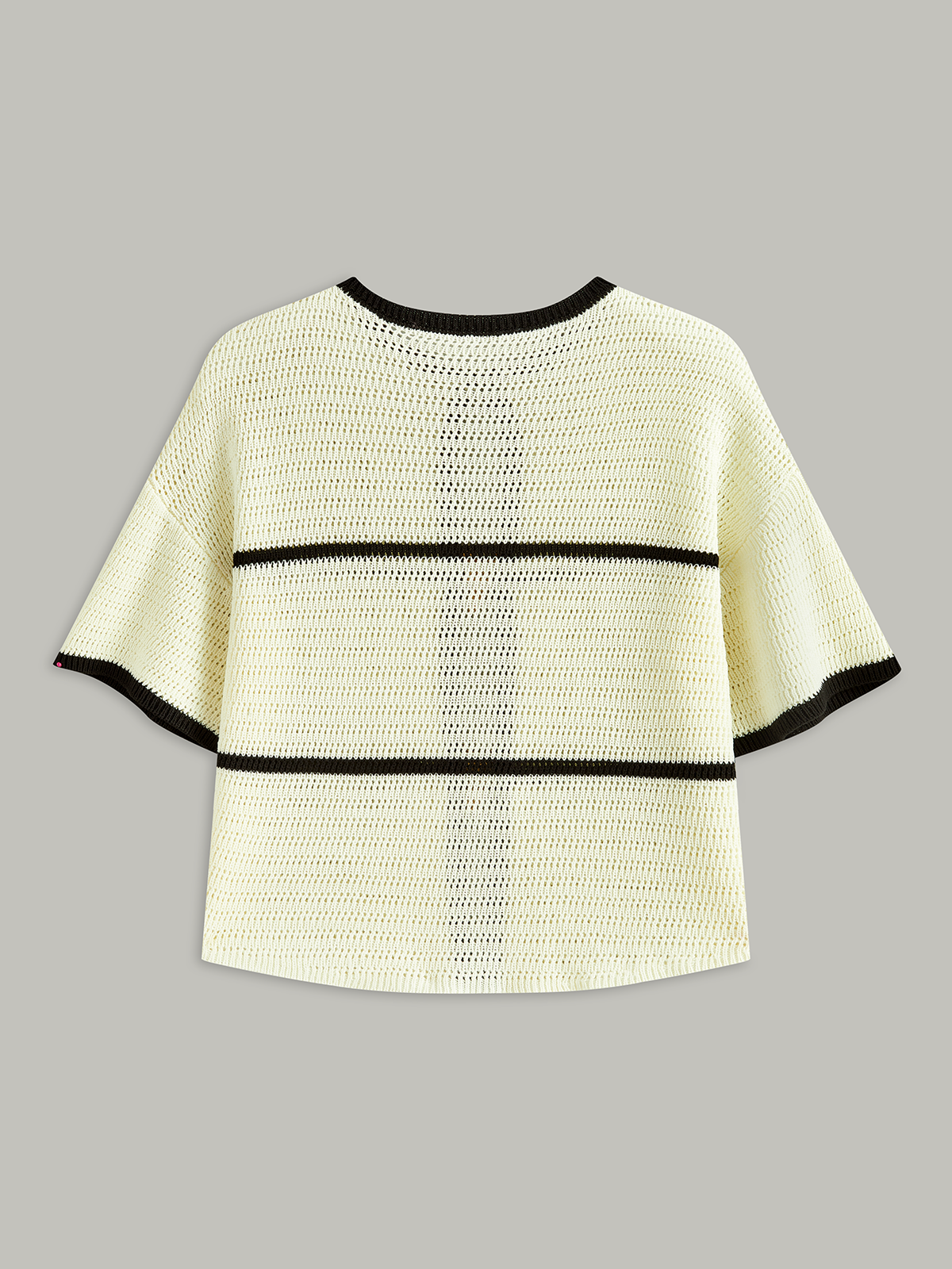 Contrast Trim Starfish Button Knitted Top-Chicvia