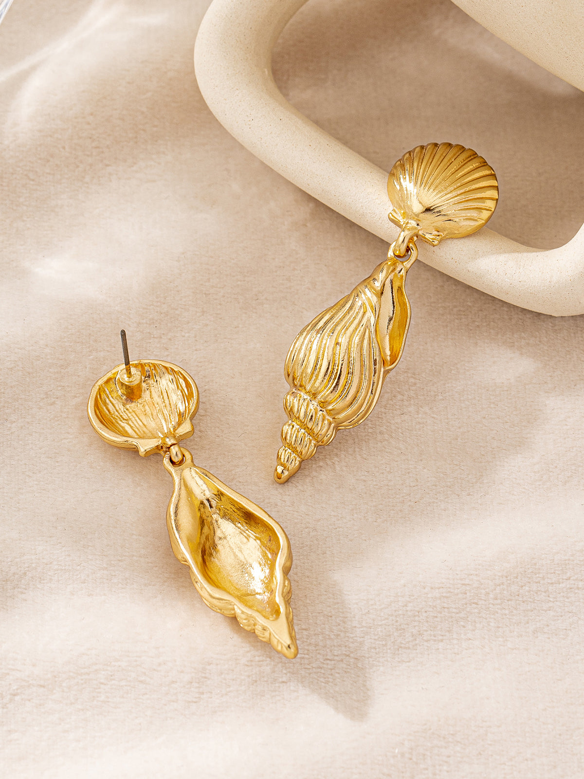 Gold Seashell and Conch-Shaped Drop Earrings-Chicvia
