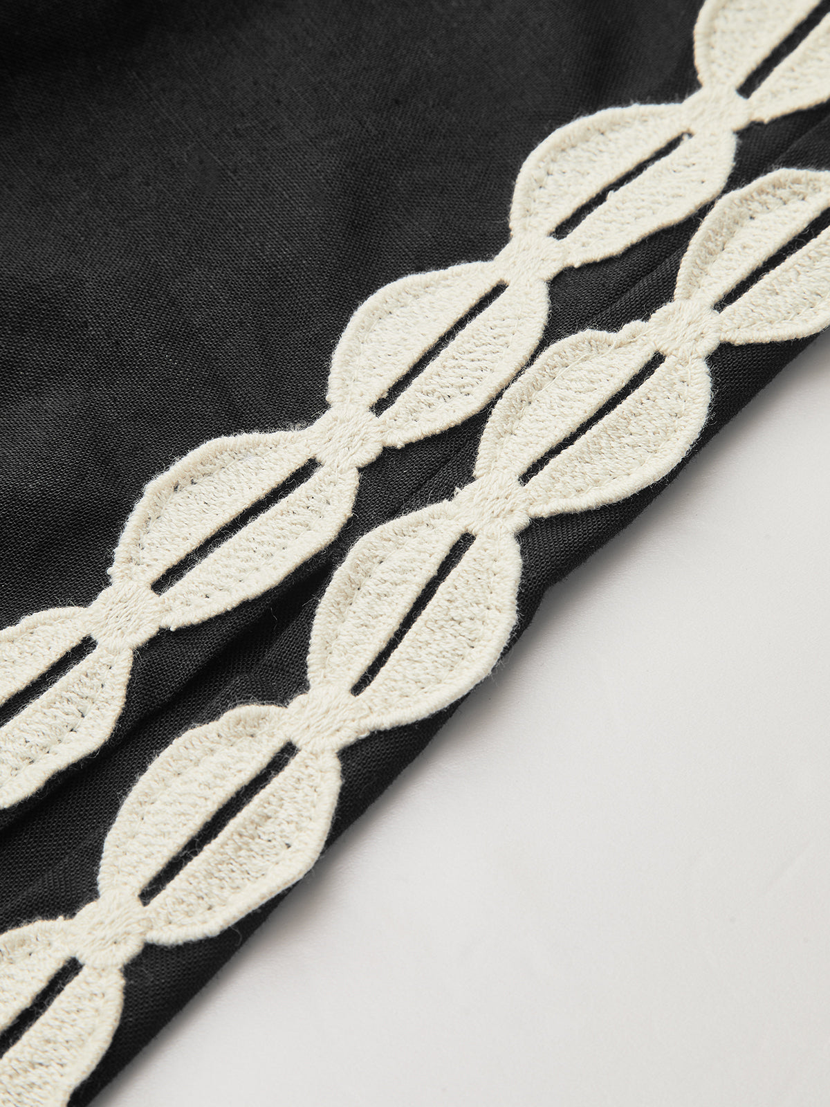 Contrast Trim Maxi Dress-Chicvia