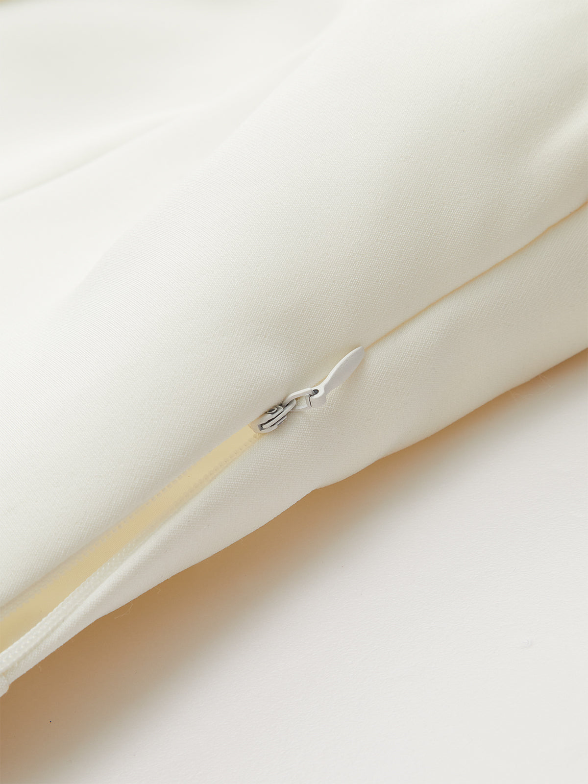 Cropped Wide-Shoulder Waist-Cinching Blazer Vest-Chicvia