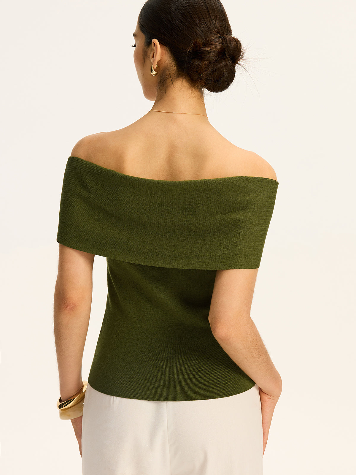 Off-Shoulder Twist-Front Knit Top-Chicvia