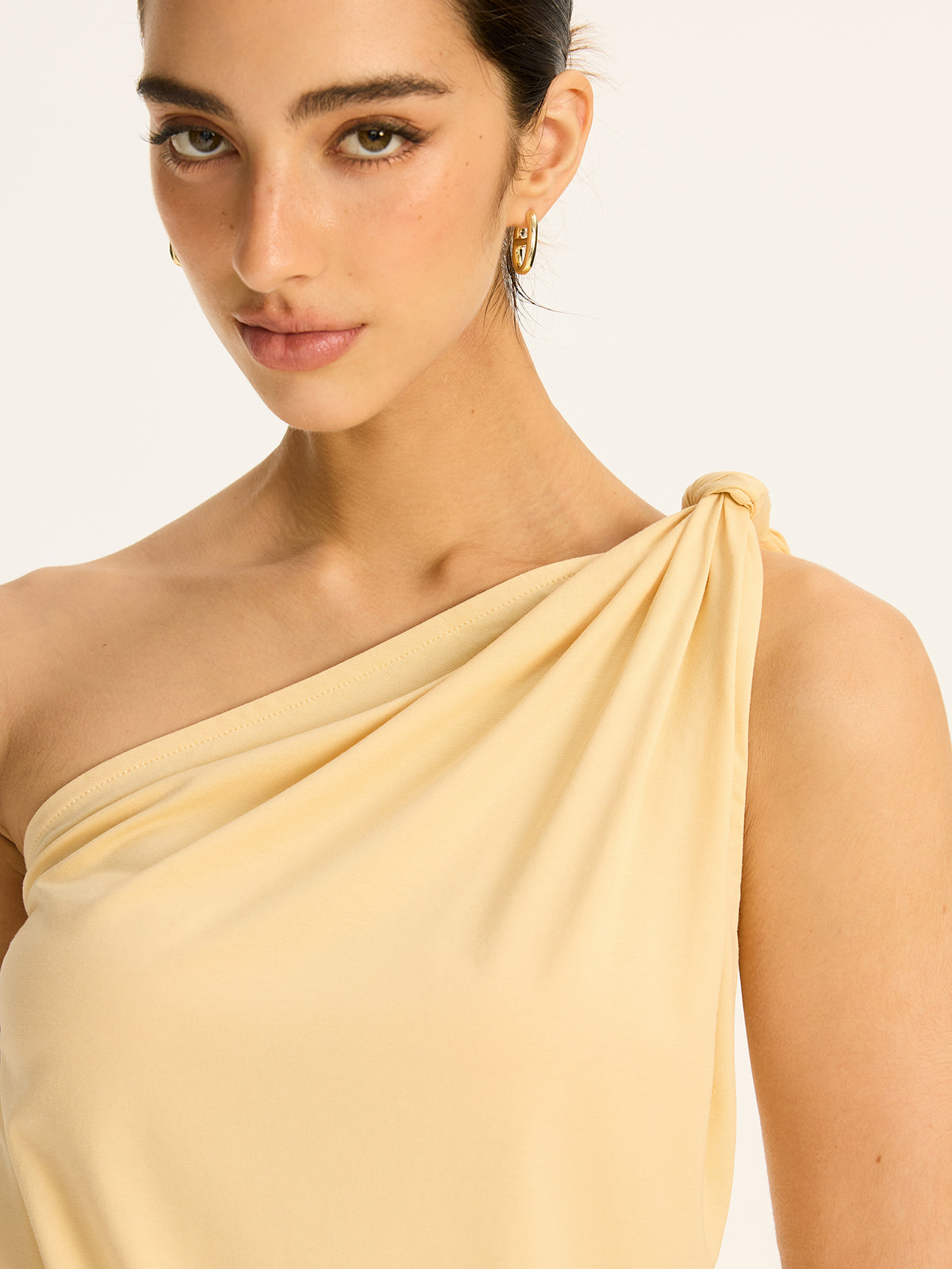 One-Shoulder Ruched Knit Top-Chicvia