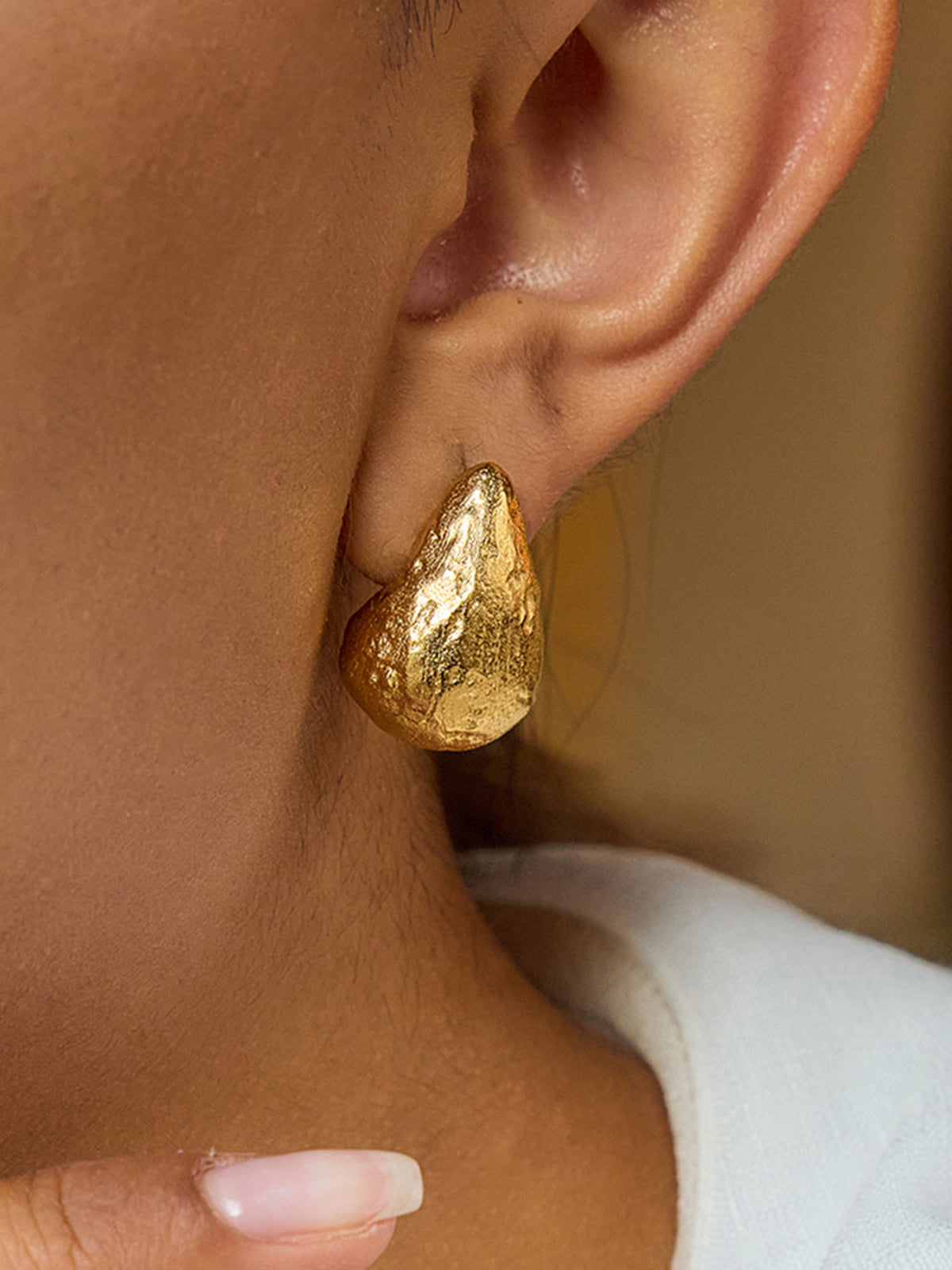 Gold-Tone Textured Teardrop Stud Earrings-Chicvia
