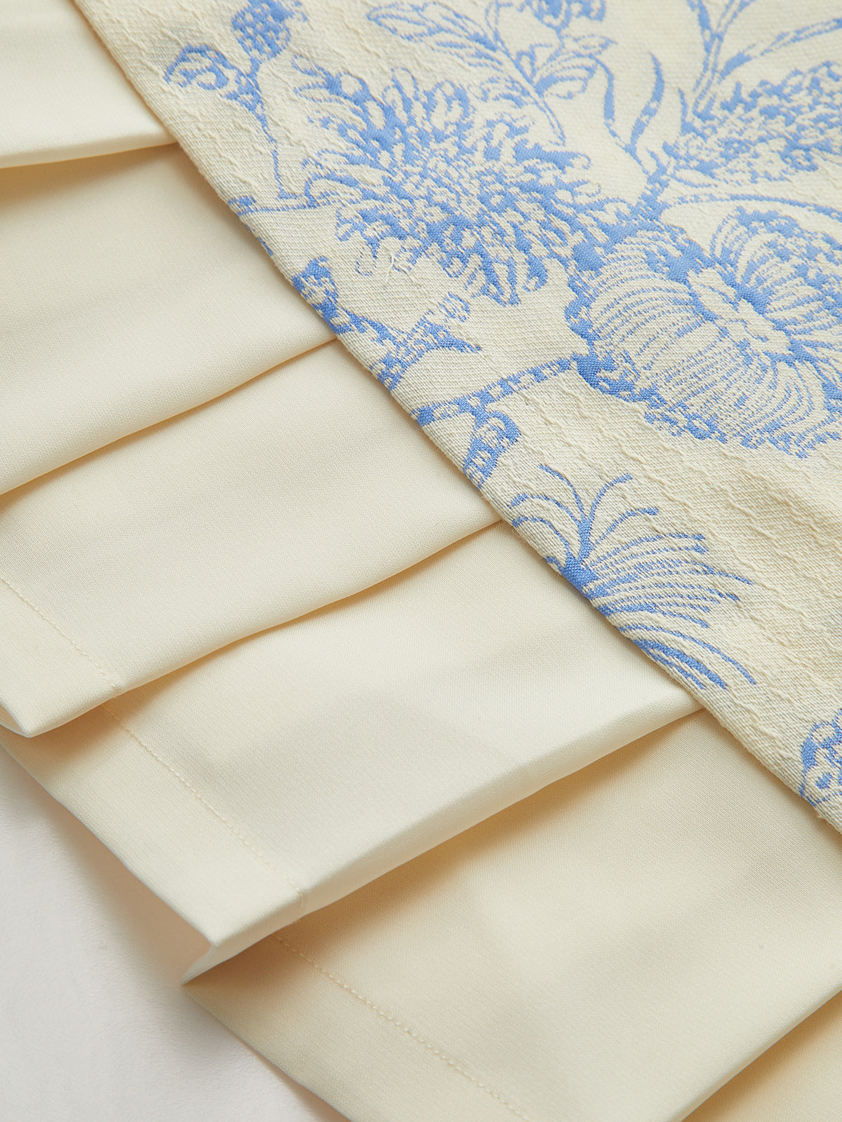 Floral Printed Sleeveless Dress with Pleated Hem-Chicvia