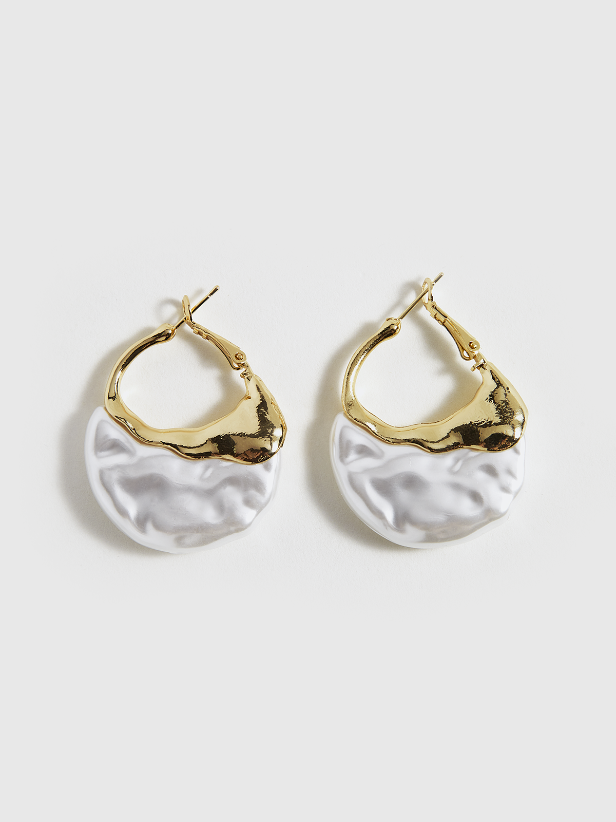 Gold-Tone Pearl-Effect Hoop Earrings-Chicvia