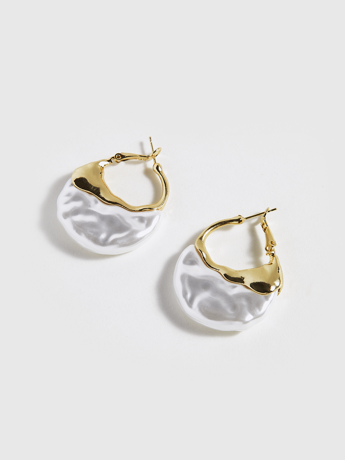 Gold-Tone Pearl-Effect Hoop Earrings-Chicvia