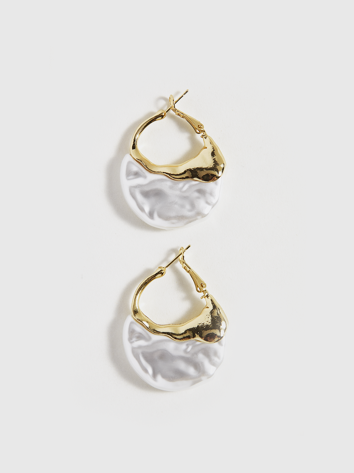 Gold-Tone Pearl-Effect Hoop Earrings-Chicvia