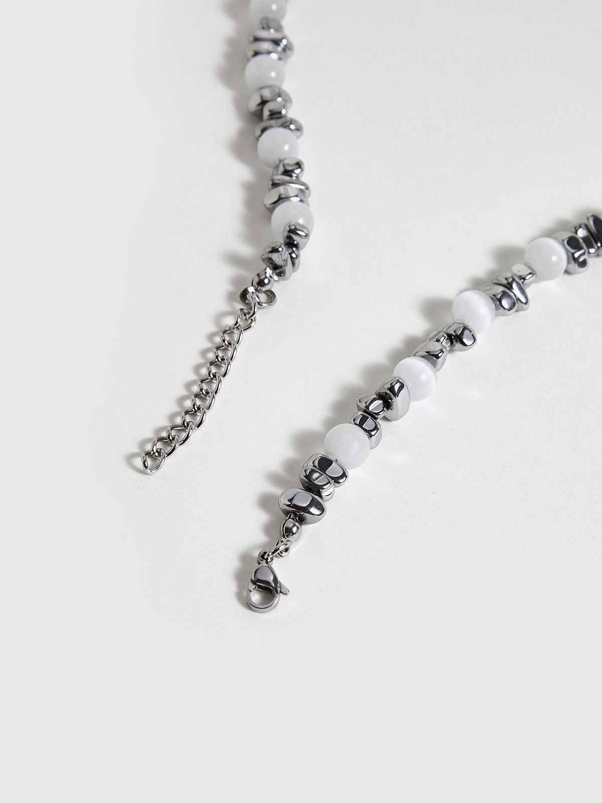 Pearl & Silver Beaded Choker Necklace-Chicvia