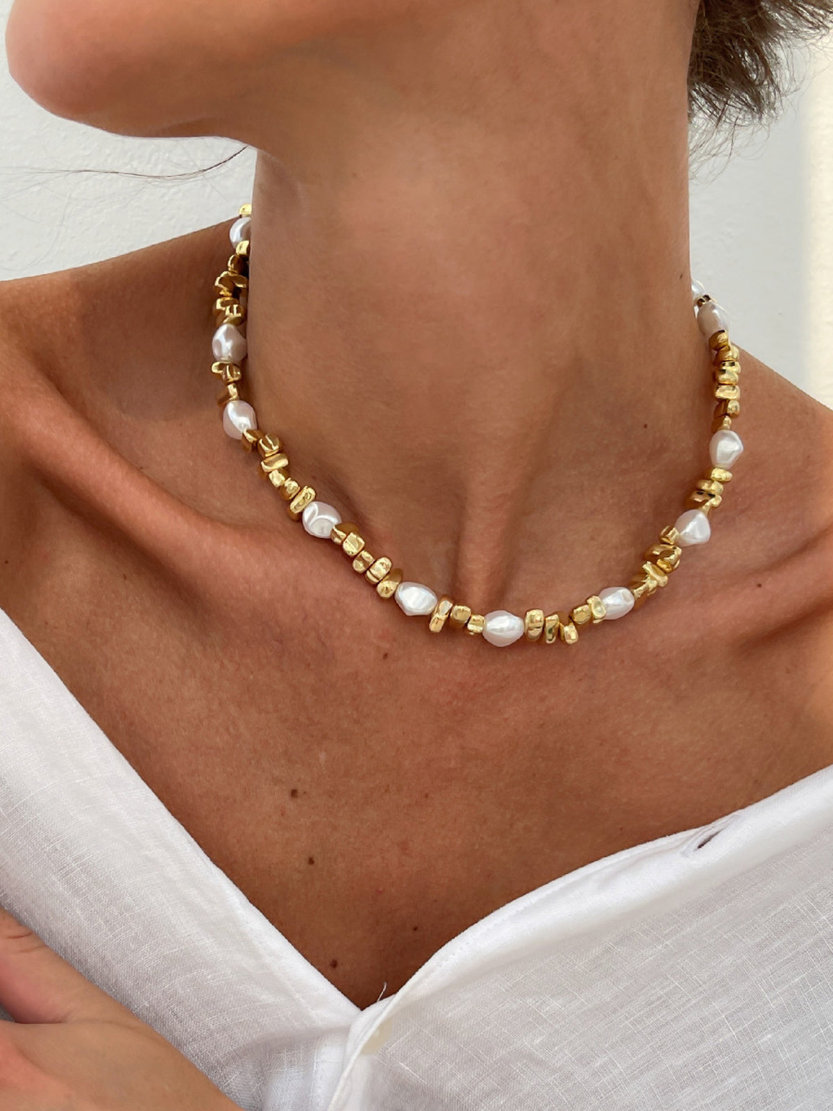 Pearl & Gold Beaded Choker Necklace-Chicvia