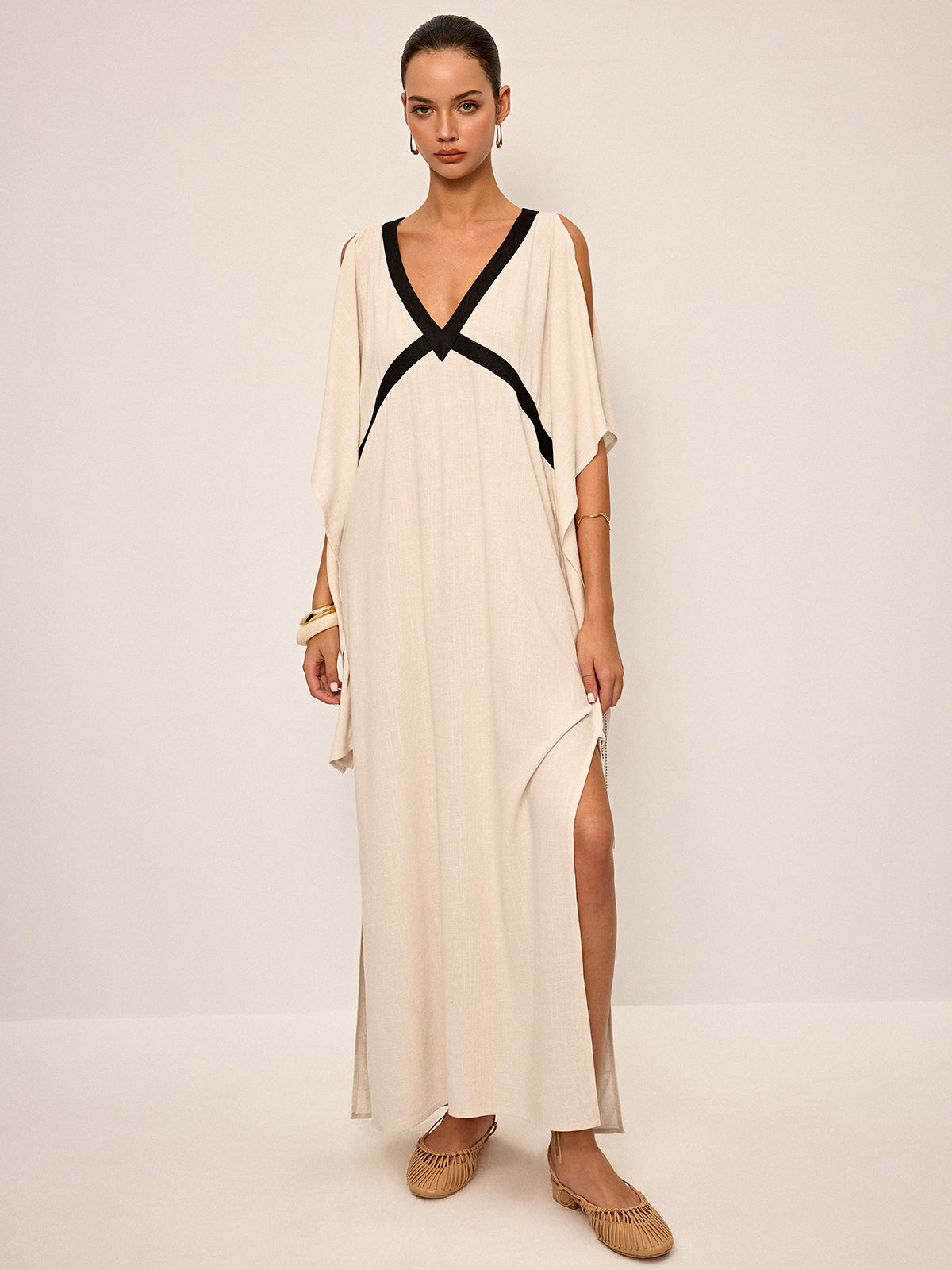 Contrast Trim Maxi Dress with Slit-Chicvia