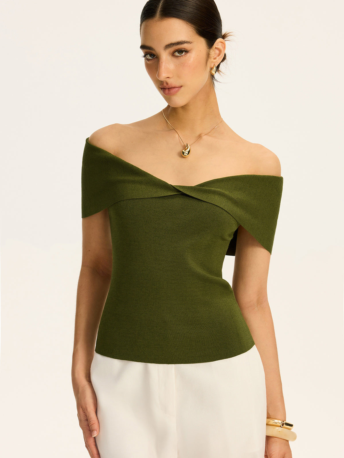 Off-Shoulder Twist-Front Knit Top-Chicvia