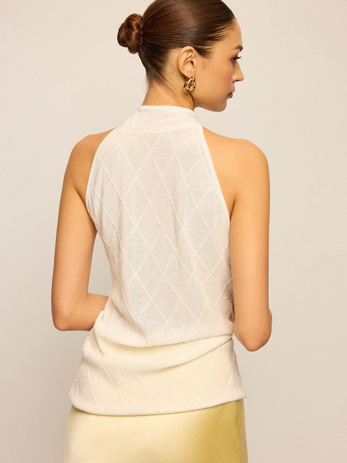 Halter Neck Knit Top with Cross-Strap Neckline-Chicvia