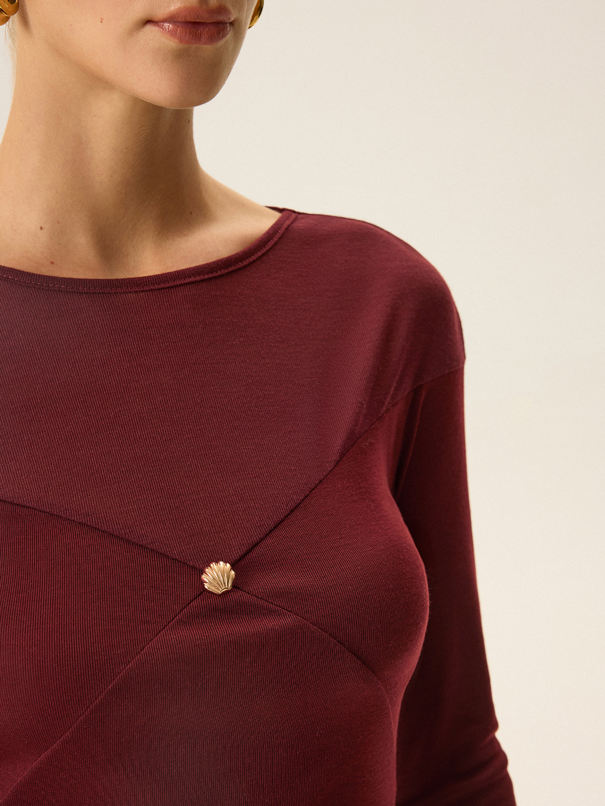 Metal Shell Detail Long Sleeve Top-Chicvia