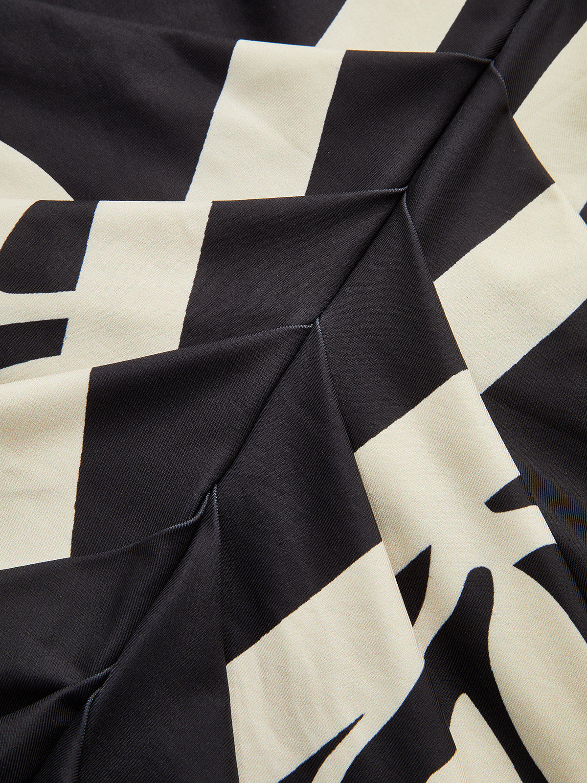 Floral Printed Ruched Deep V-Neck Midi Dress-Chicvia