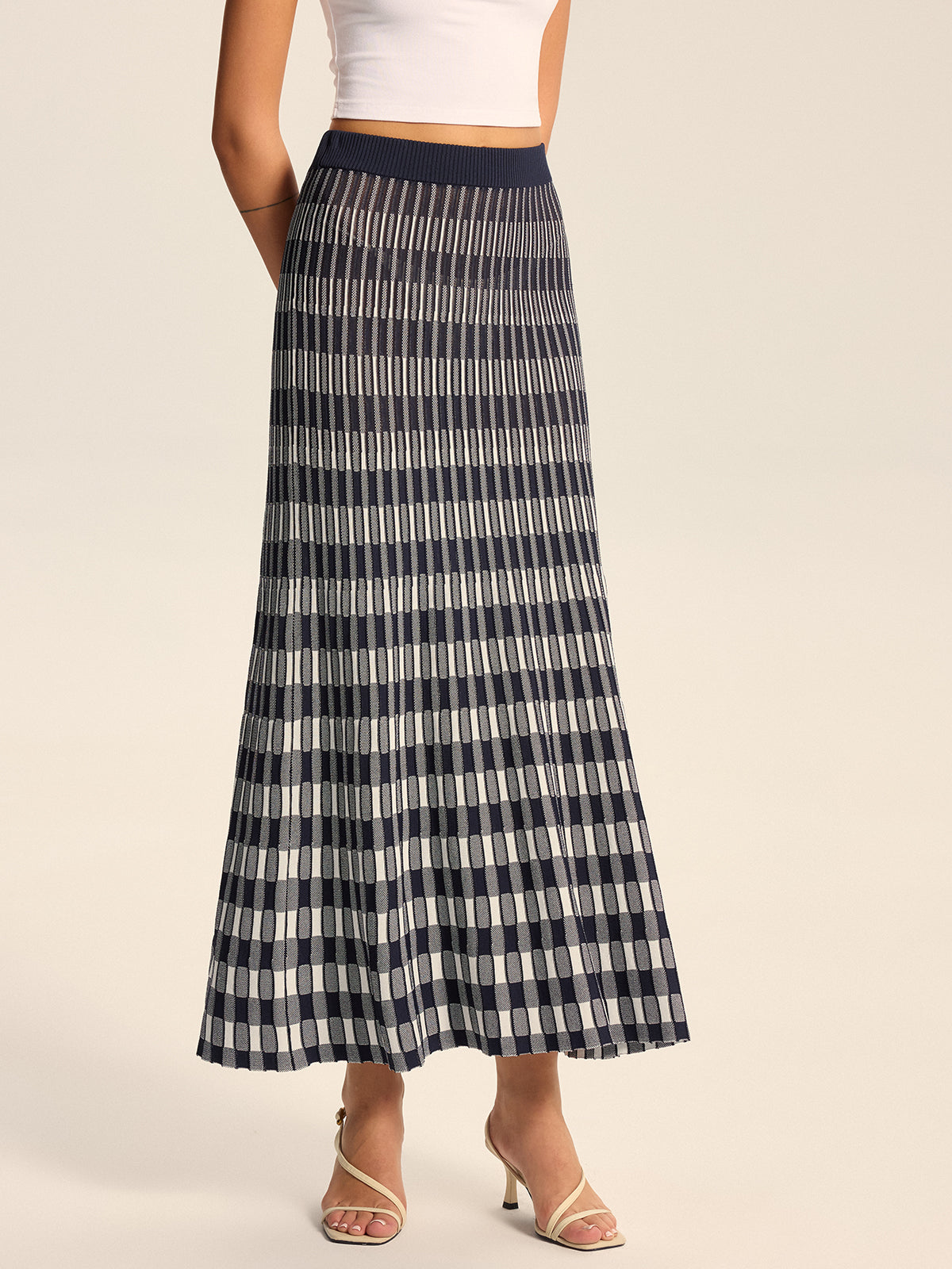 Checkered Knit Maxi Skirt-Chicvia