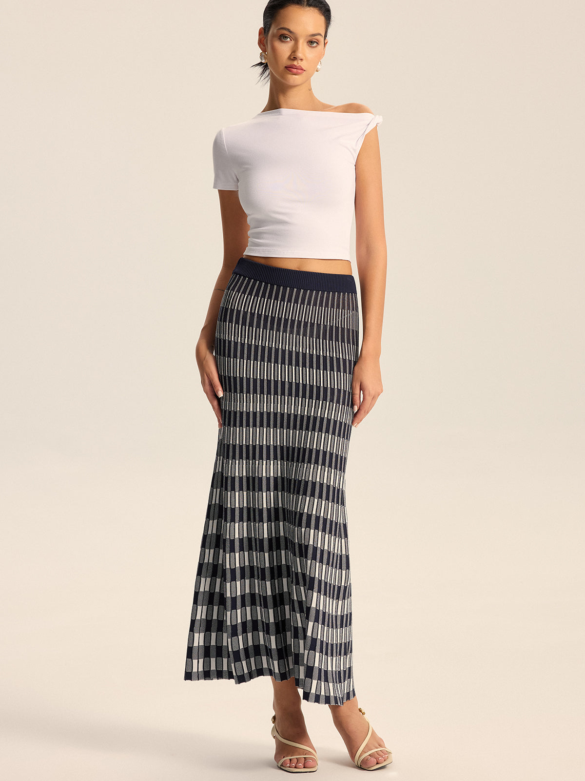 Checkered Knit Maxi Skirt-Chicvia