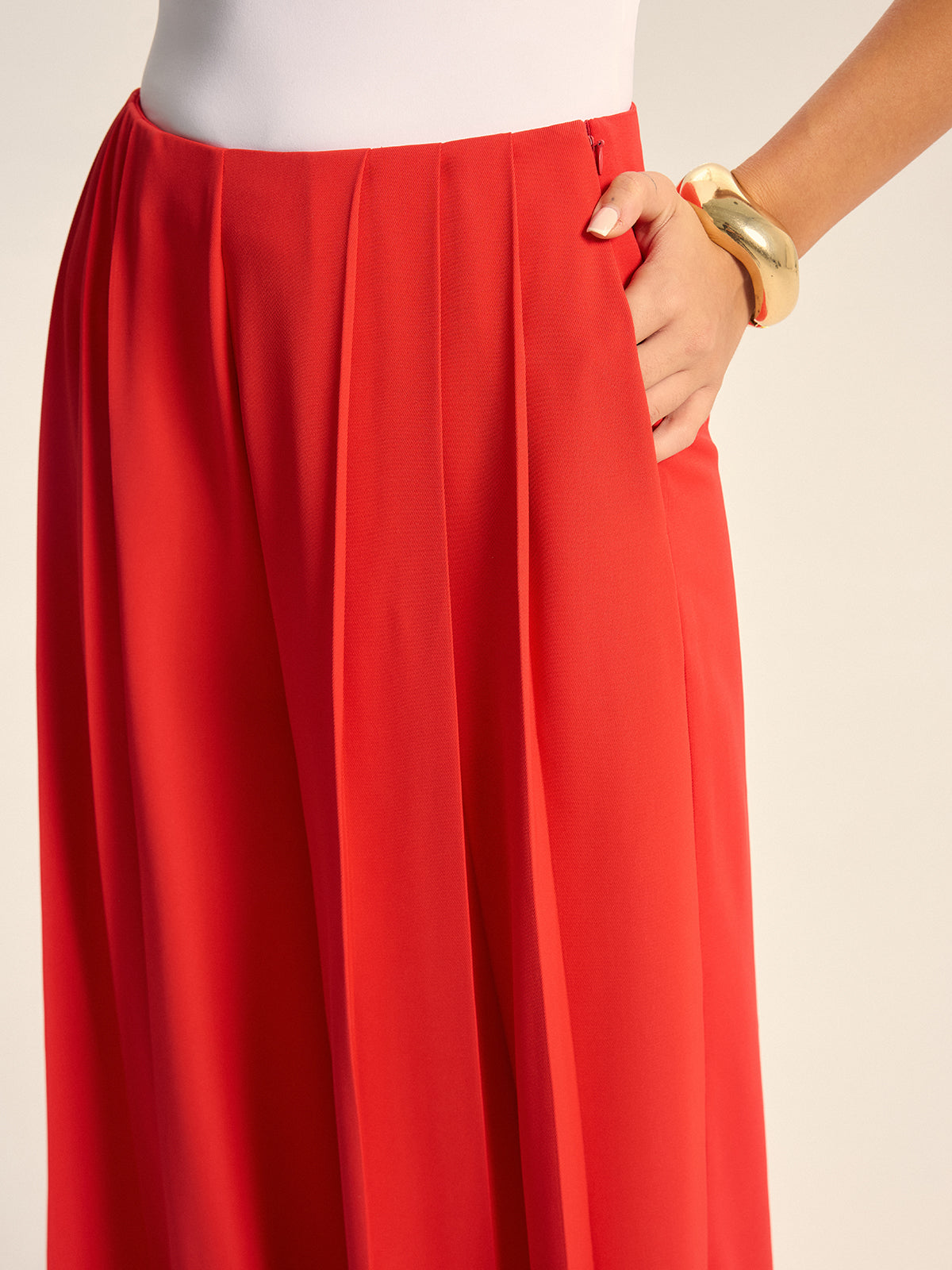 Mid-Waist Pleated Wide-Leg Pants-Chicvia