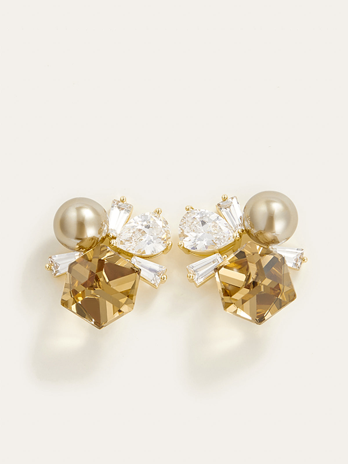 Crystal and Pearl Cluster Earrings-Chicvia