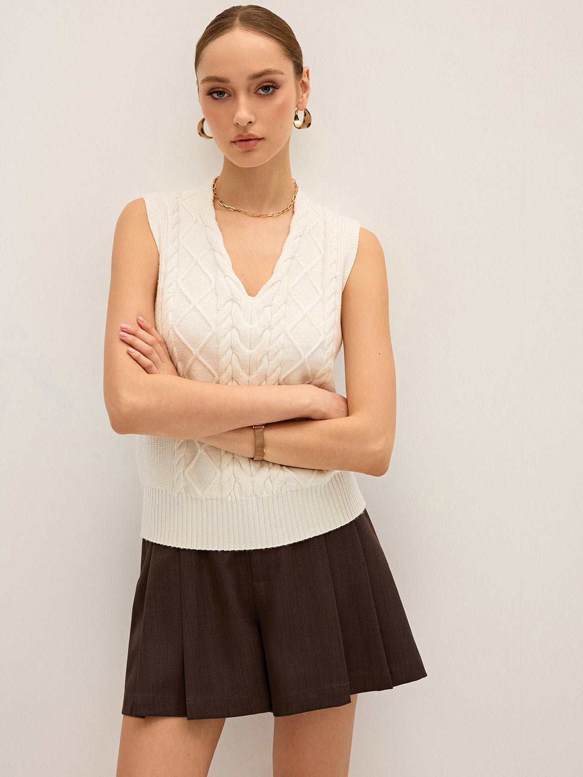 Cable-Knit V-Neck Sweater Vest-Chicvia