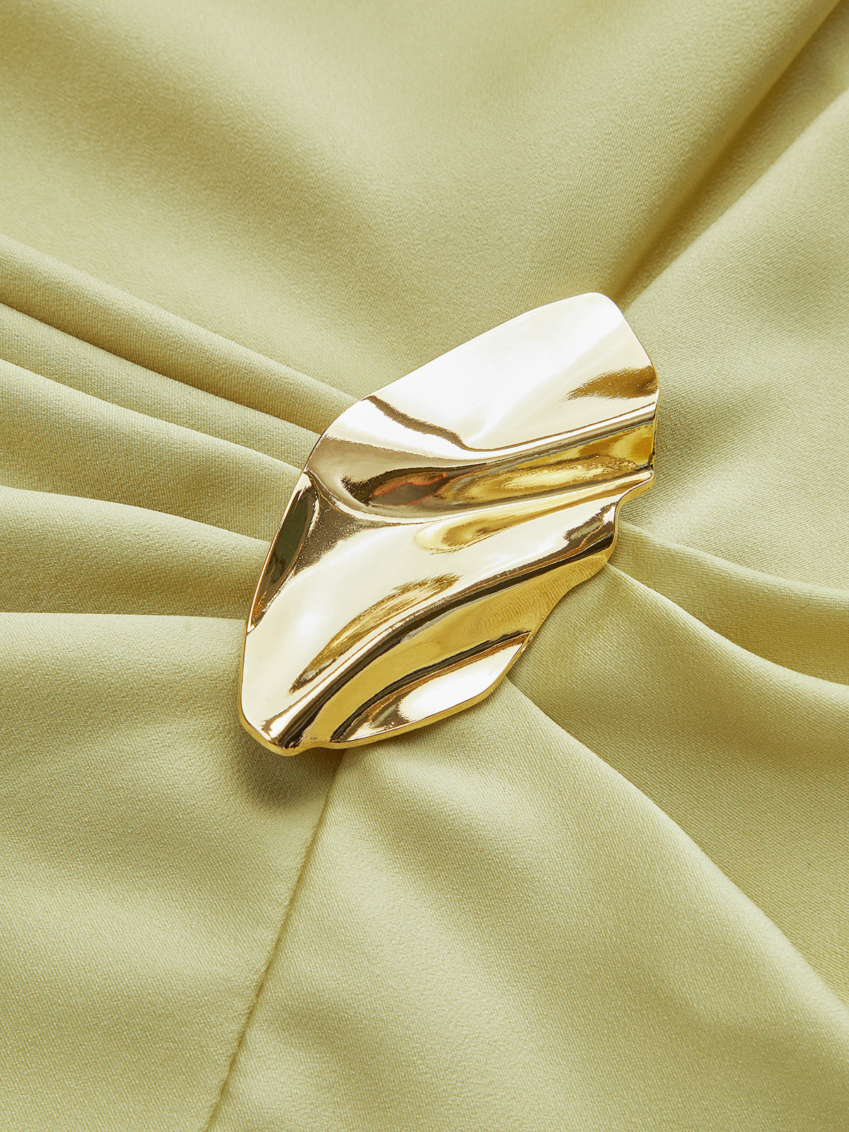 One-Shoulder Ruched Top-Chicvia