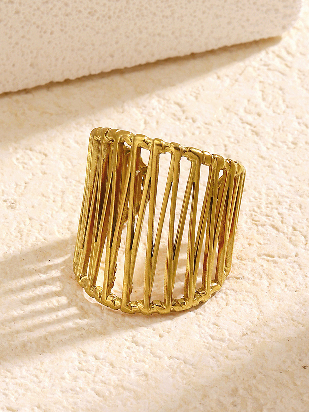Golden Geometric Cut-Out Ring-Chicvia