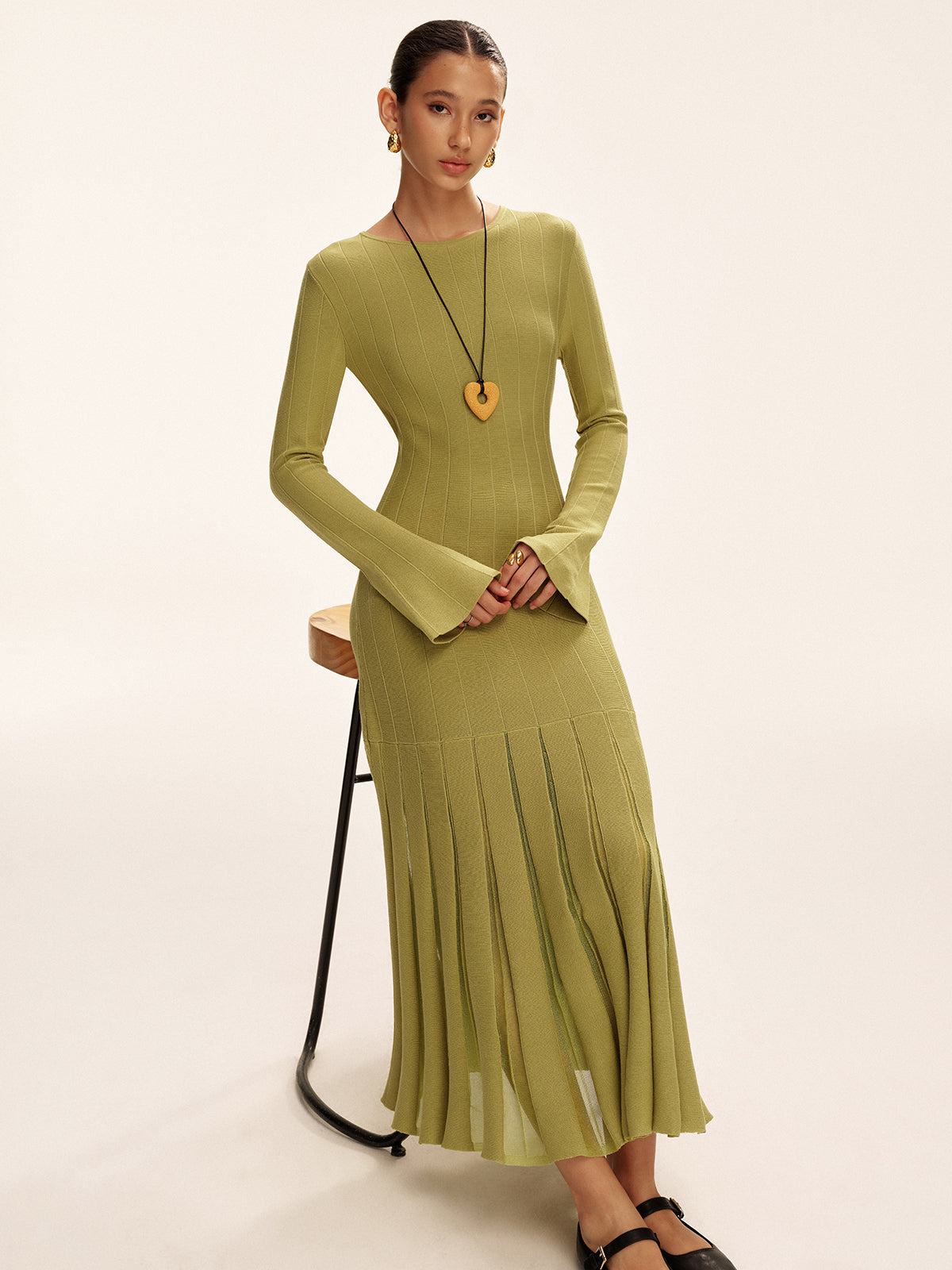 Mesh Pleated Hem Knit Maxi Dress-Chicvia