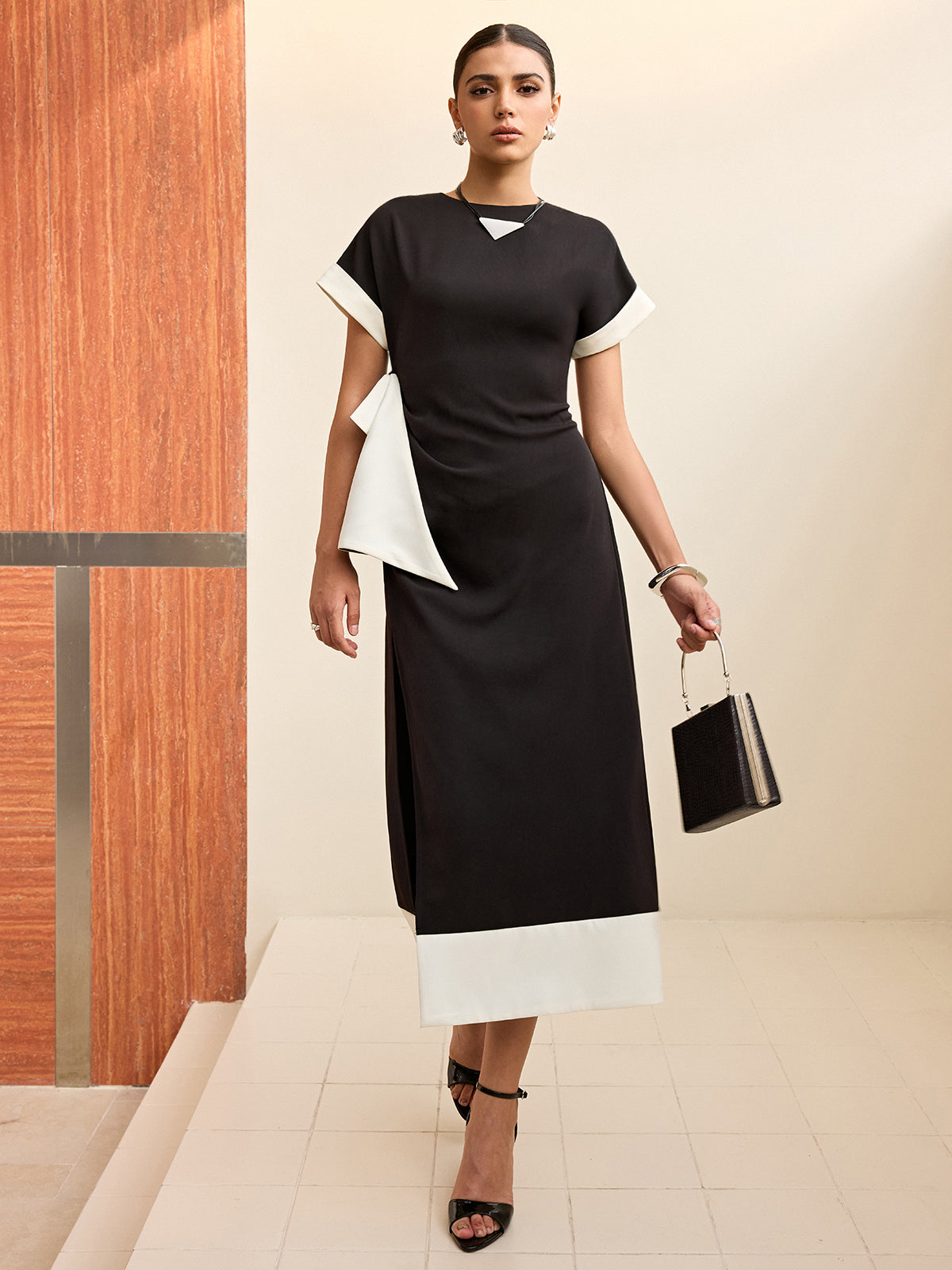 Contrast Trim Bow Slit Midi Dress-Chicvia