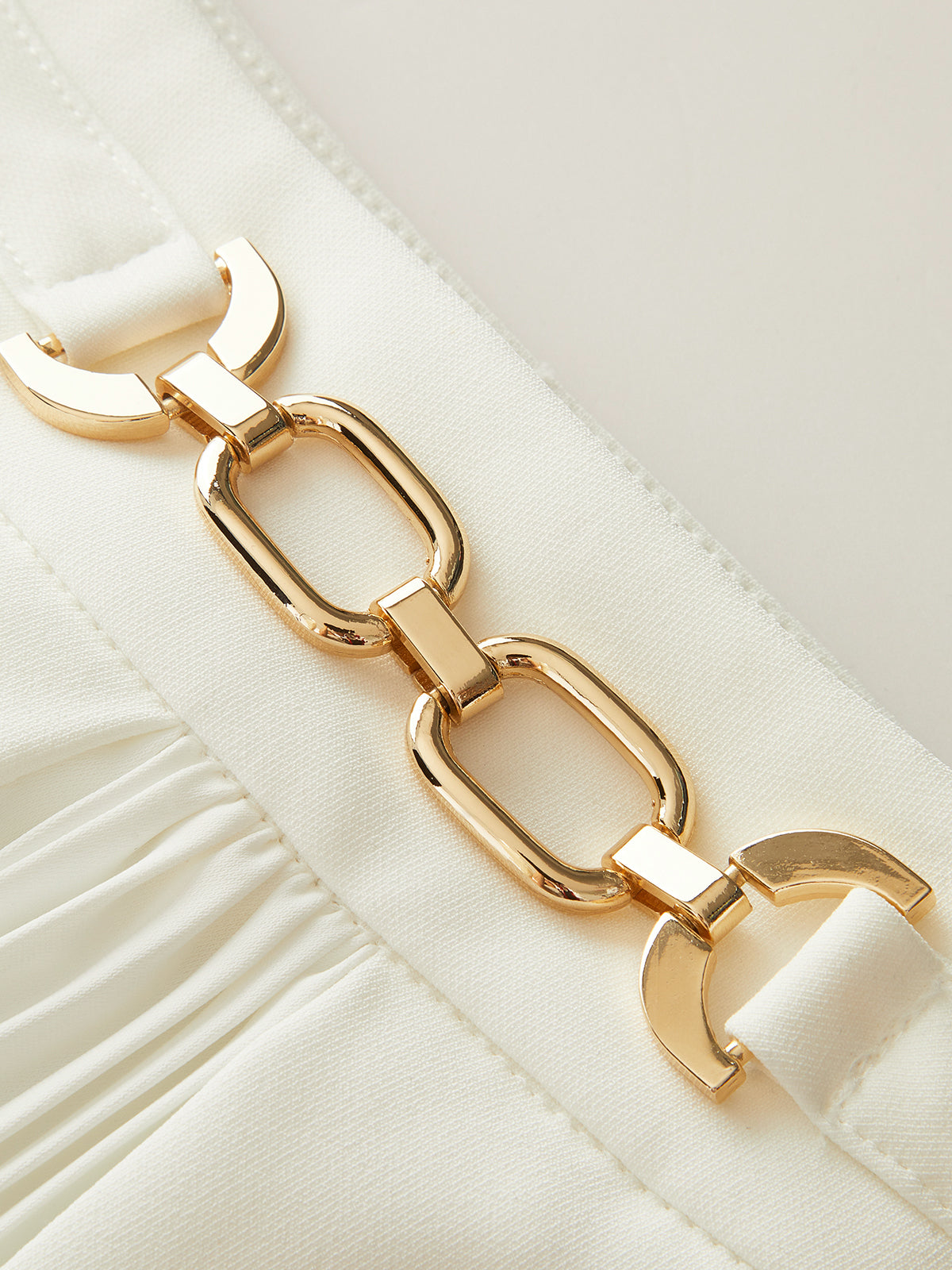 Metal Chain Pleated Mini Skirt-Chicvia