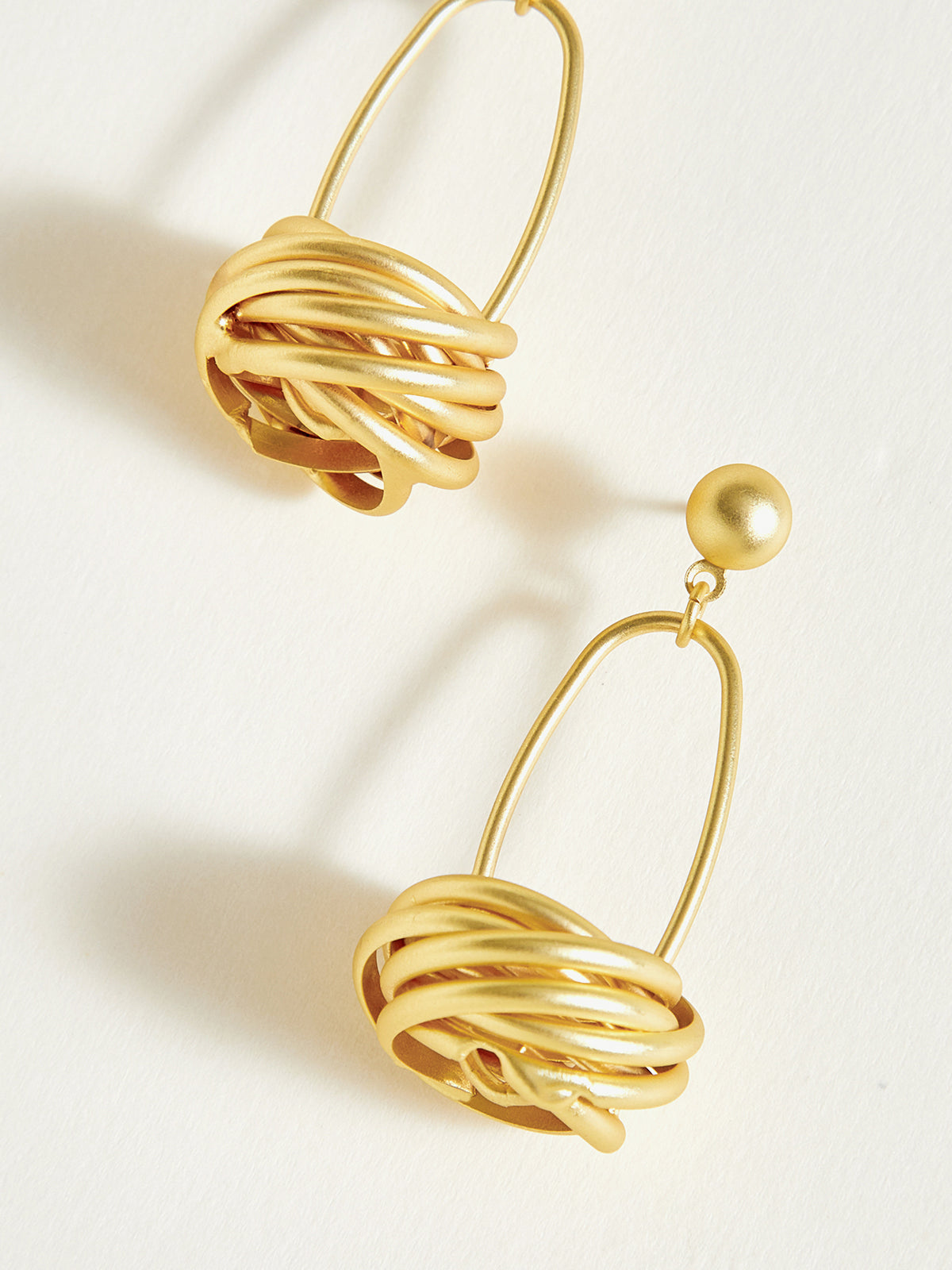 Golden Basket Drop Earrings-Chicvia
