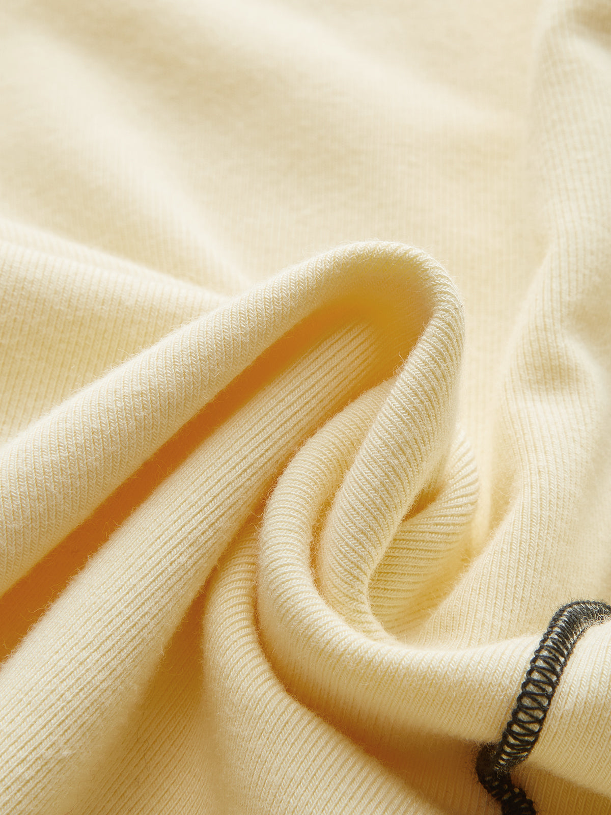 Long Sleeve Contrast Trim Ruffled T-Shirt-Chicvia