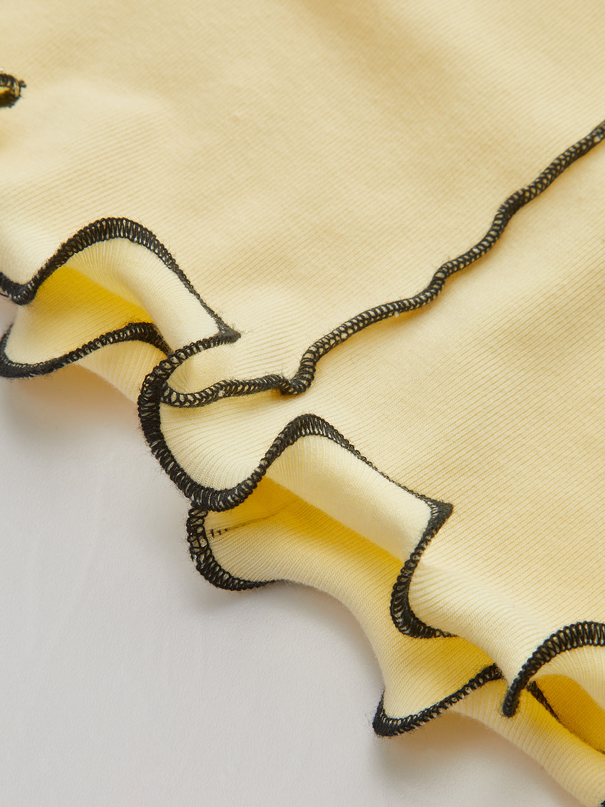 Long Sleeve Contrast Trim Ruffled T-Shirt-Chicvia