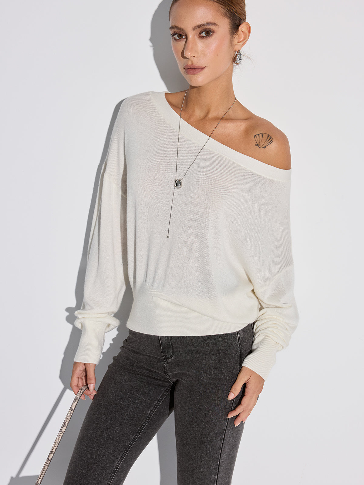 Off-Shoulder Oversized Knit Top-Chicvia